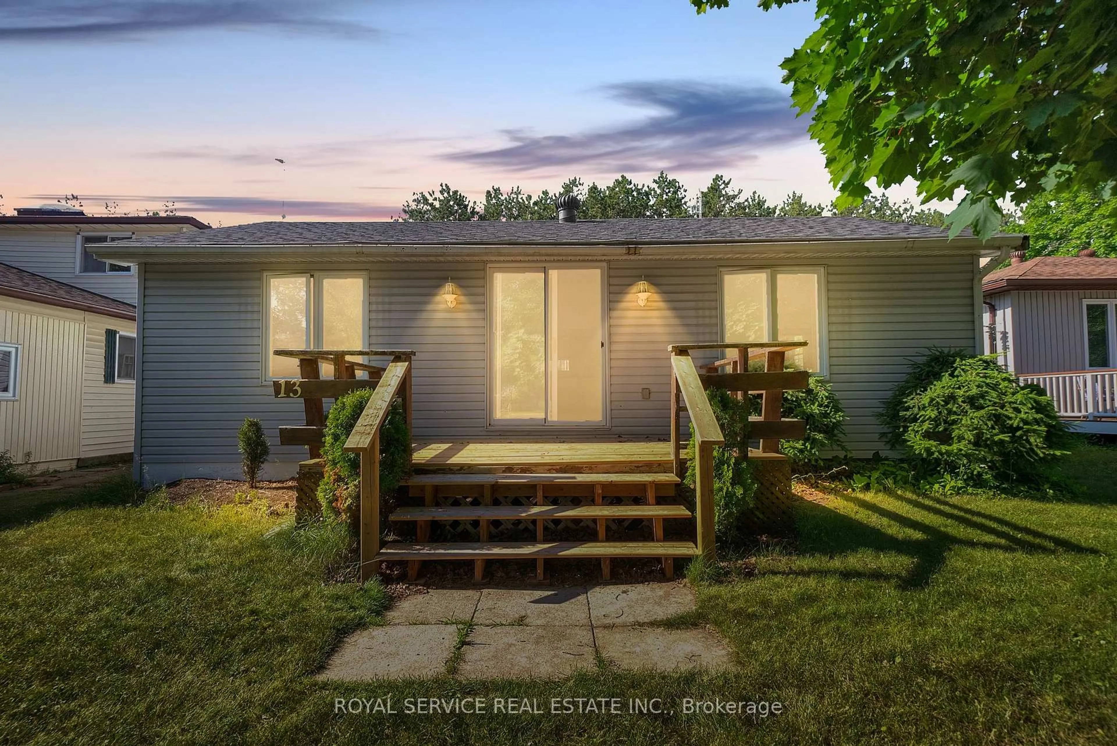 A pic from outside/outdoor area/front of a property/back of a property/a pic from drone, street for 10126 Longsault Rd #13, Clarington Ontario L0B 1J0