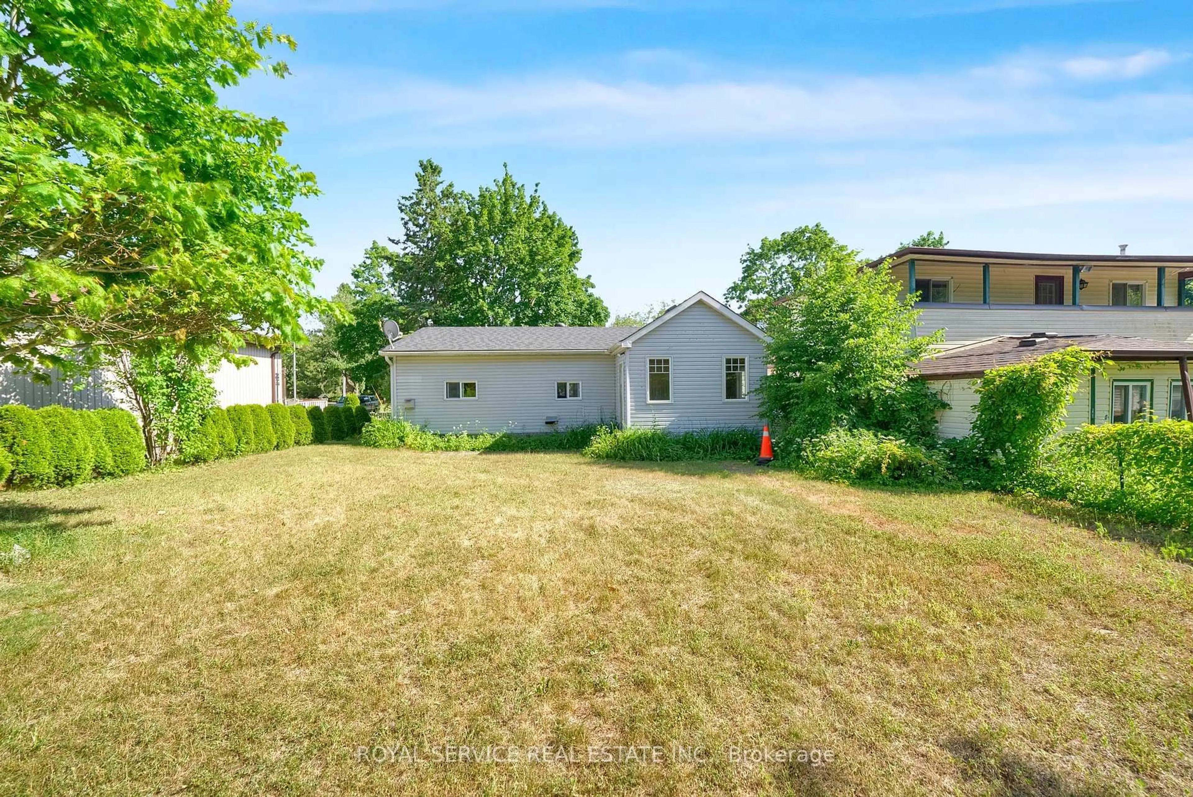 A pic from outside/outdoor area/front of a property/back of a property/a pic from drone, unknown for 10126 Longsault Rd #13, Clarington Ontario L0B 1J0