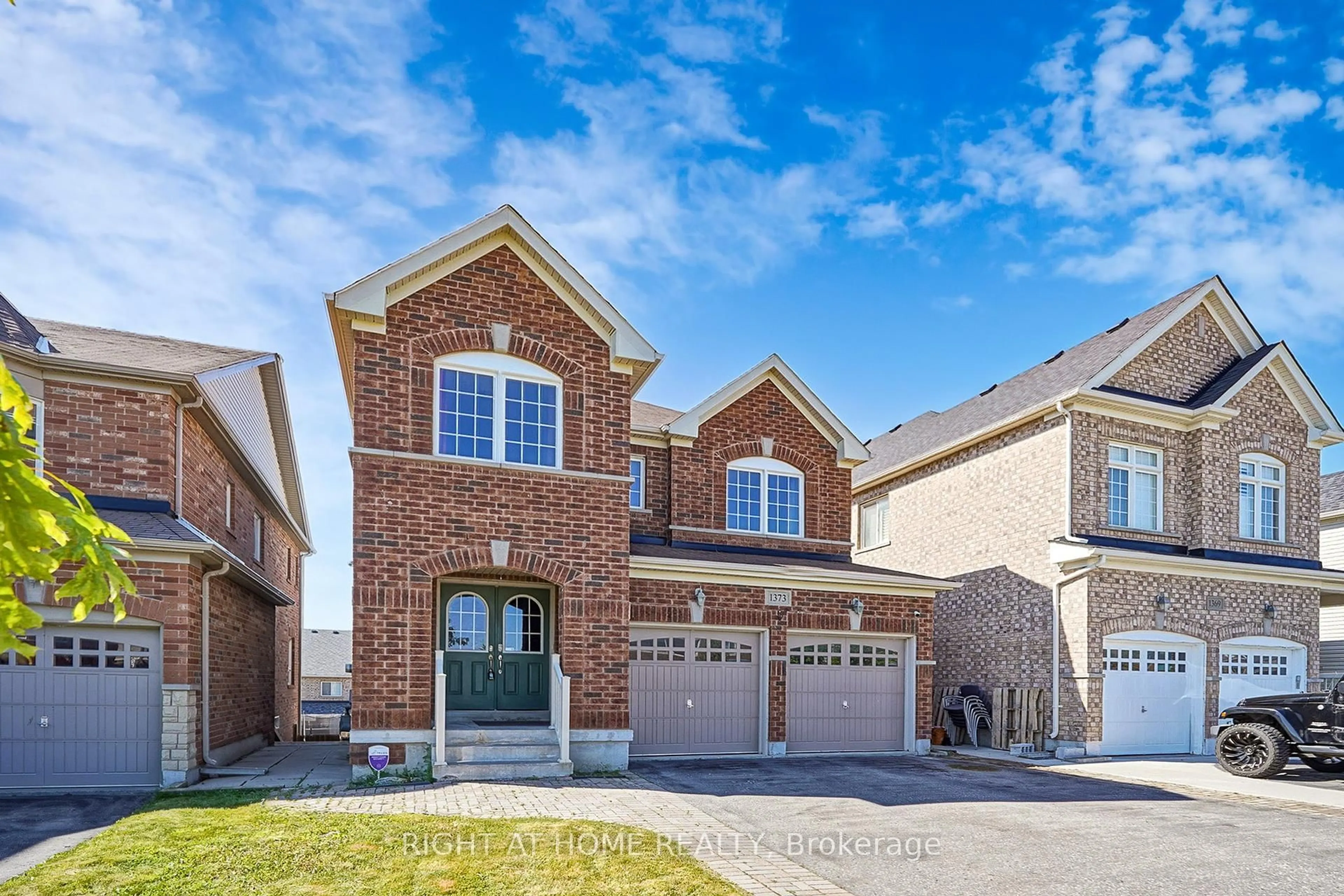 Home with brick exterior material, street for 1373 Woodstream Ave, Oshawa Ontario L1K 0N6