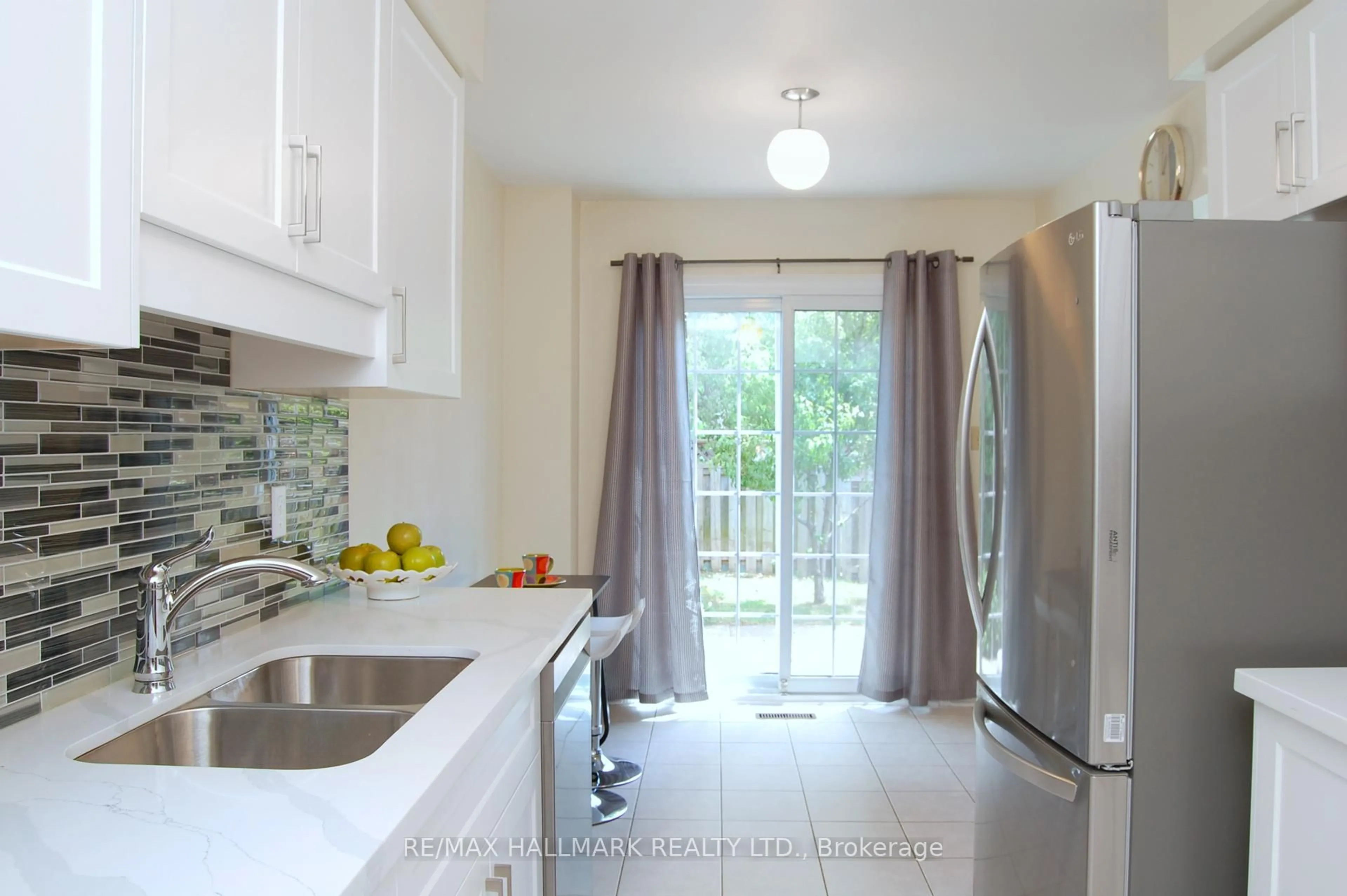 Standard kitchen, unknown for 113 Mammoth Hall Tr, Toronto Ontario M1B 1P8