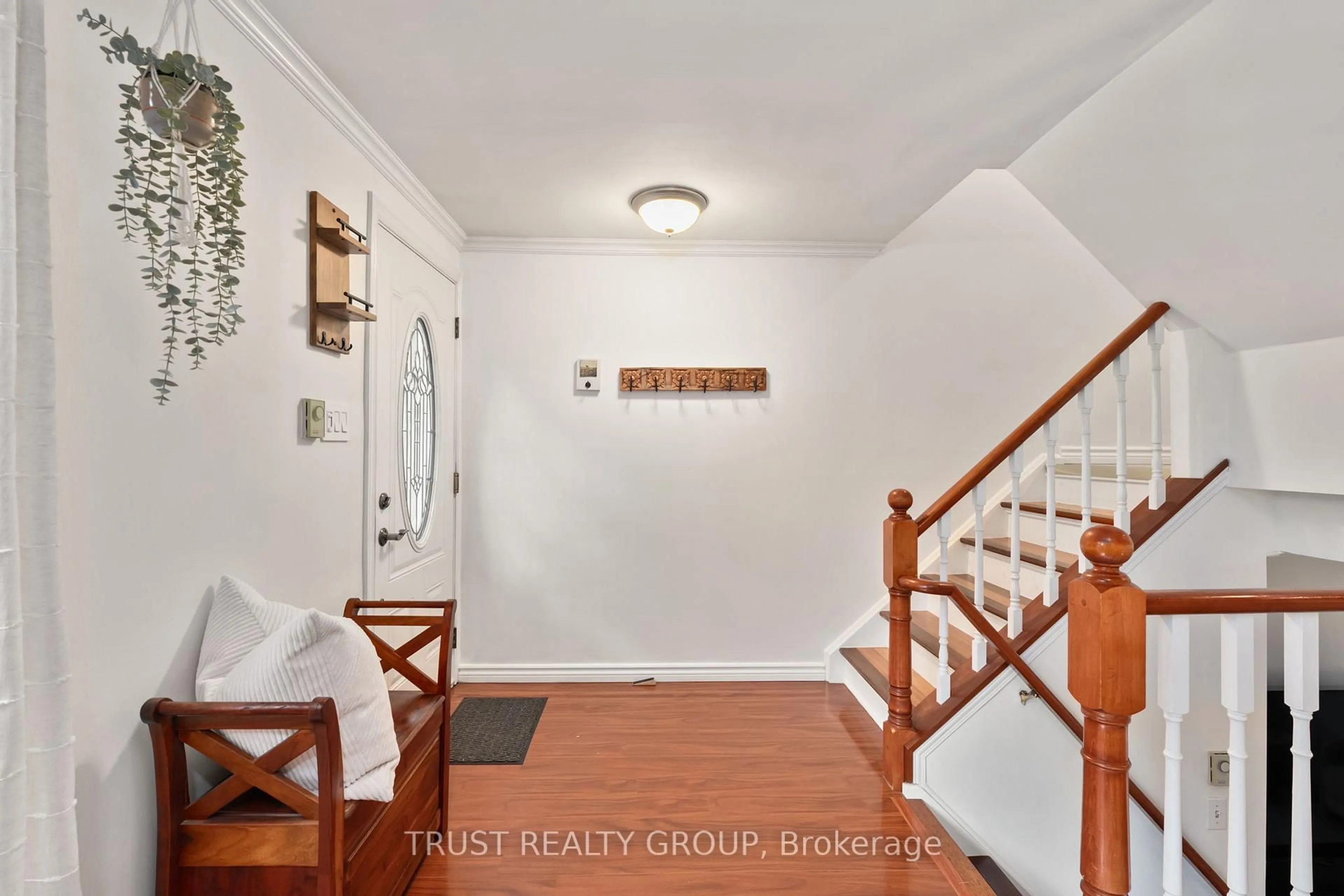 Indoor entryway for 41 Battenberg Ave #32, Toronto Ontario M4L 1J7