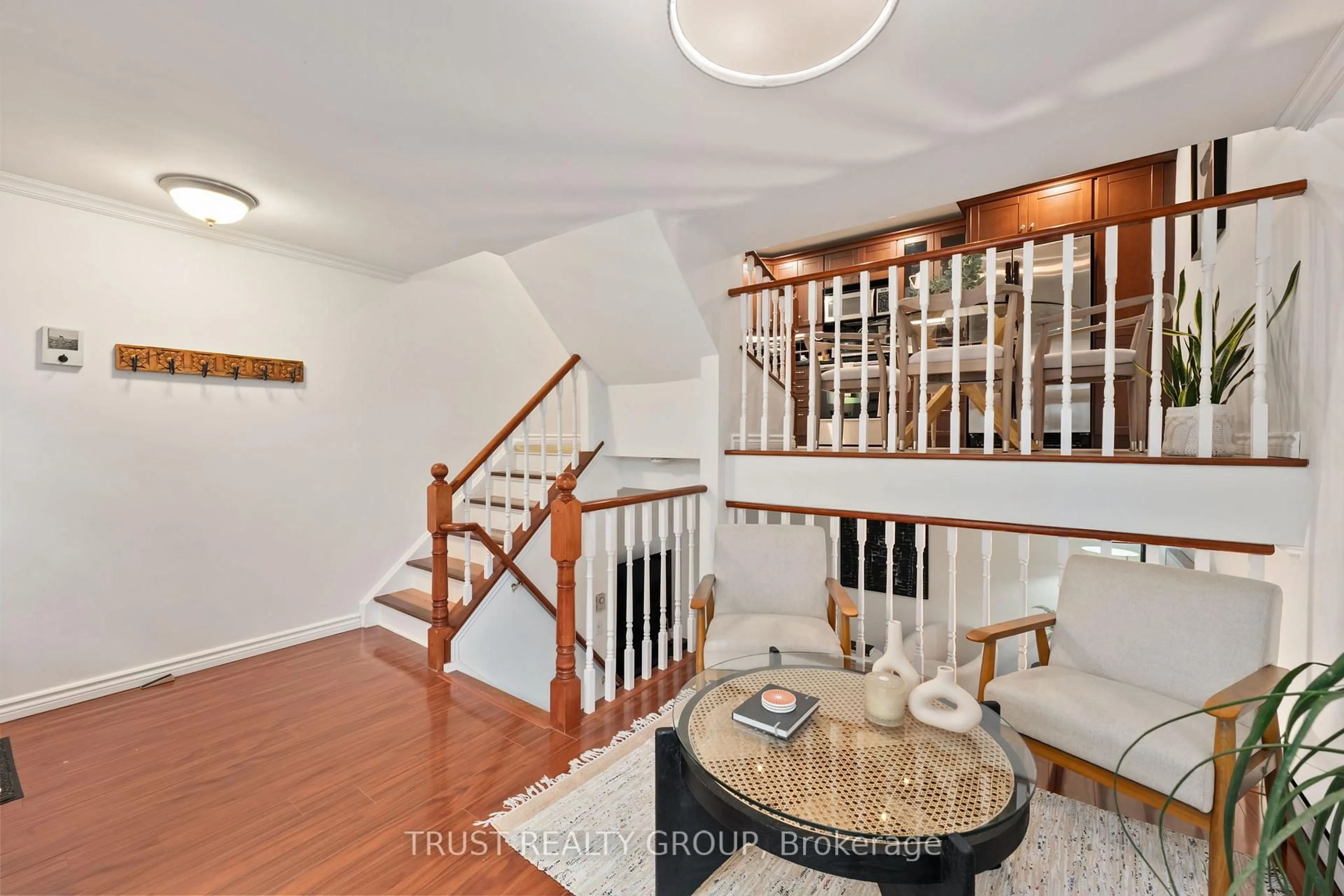 Unknown for 41 Battenberg Ave #32, Toronto Ontario M4L 1J7