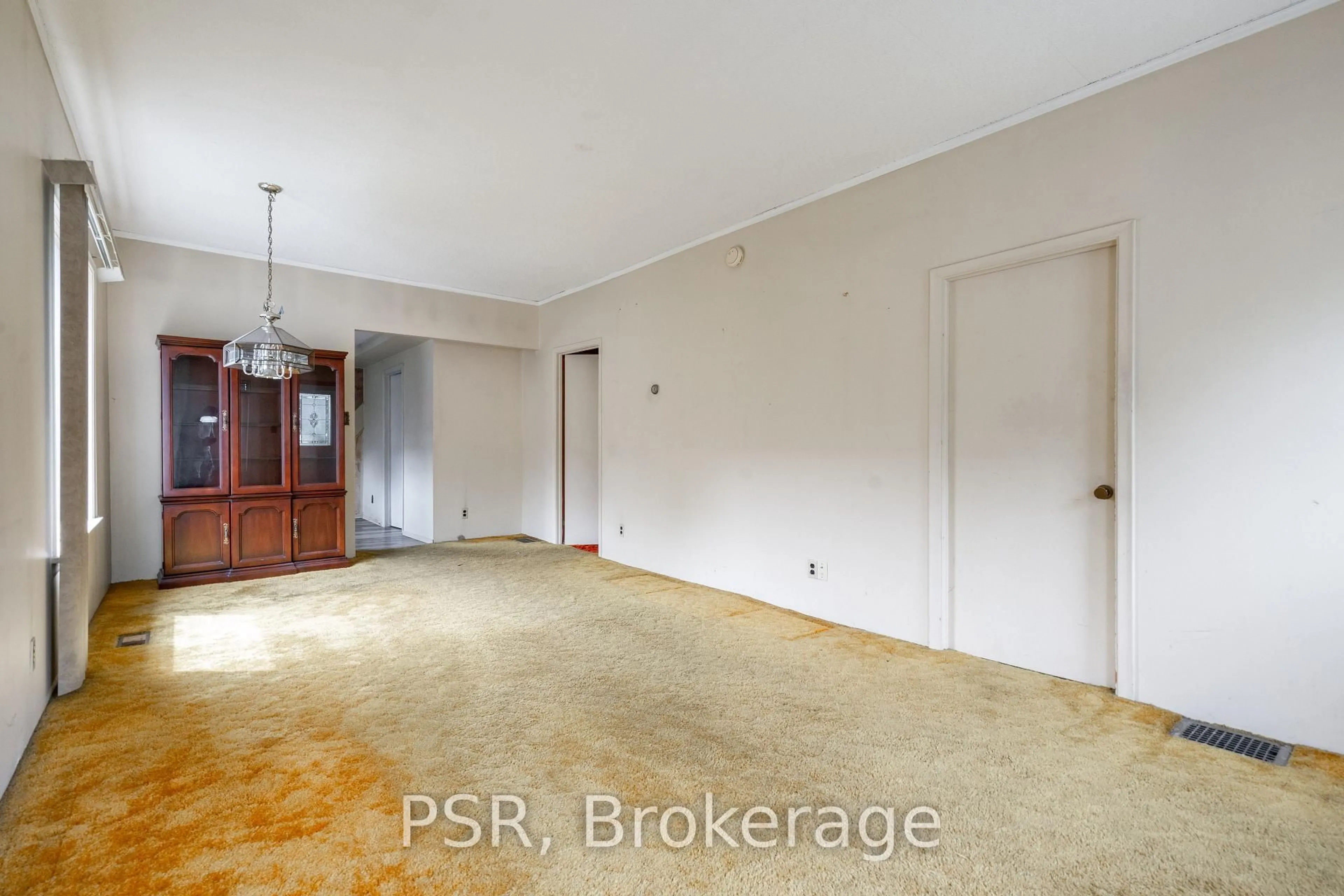 A pic of a room for 157 College Ave, Oshawa Ontario L1J 1R3