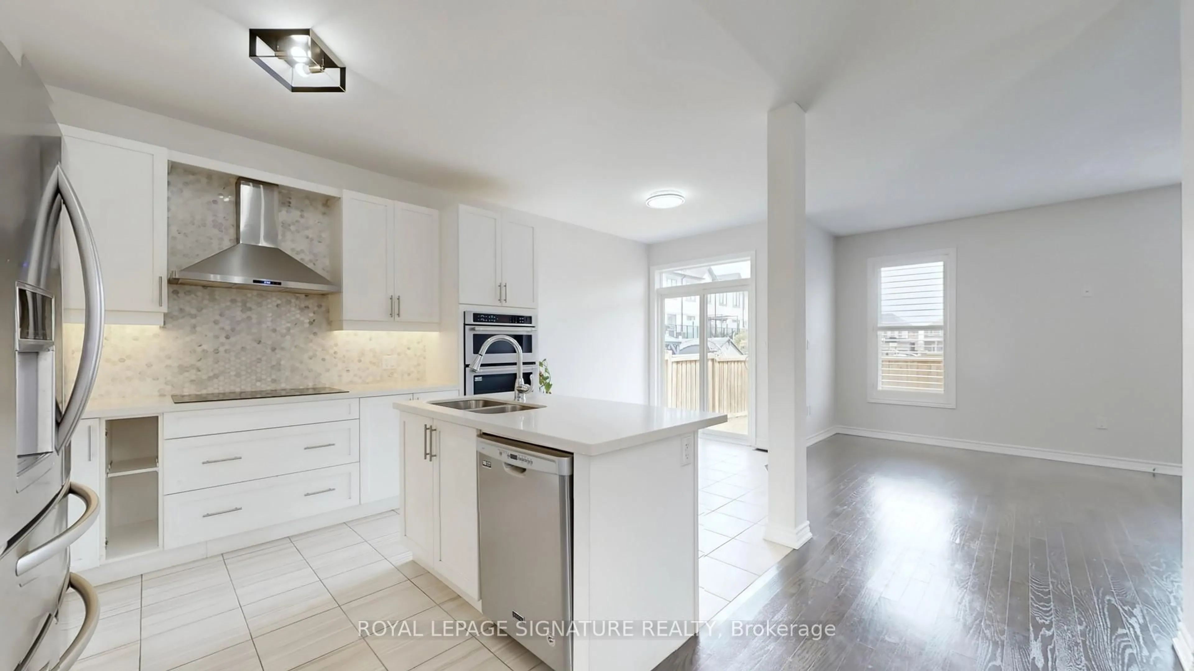 Open concept kitchen, ceramic/tile floor for 62 Moses Cres, Clarington Ontario L1C 0T8