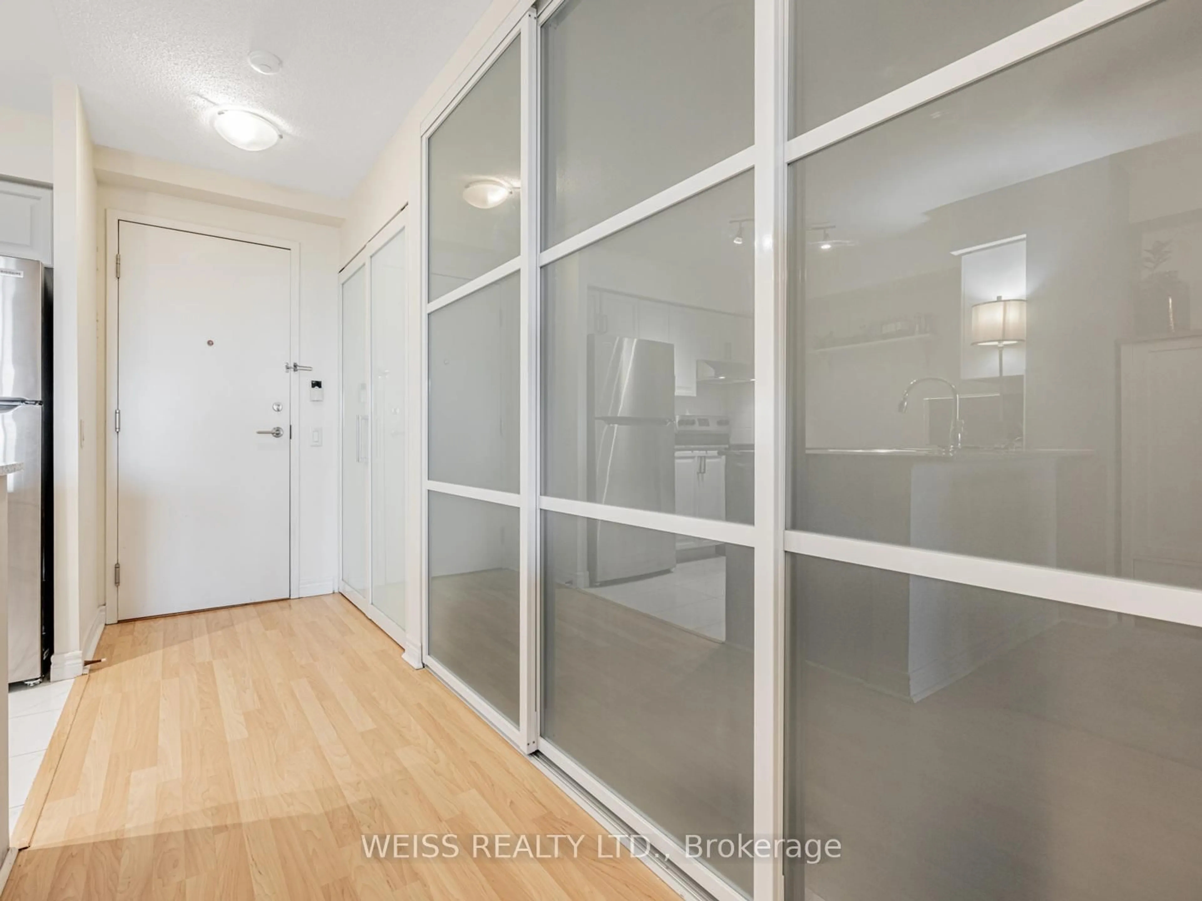 Indoor foyer for 83 Borough Dr #303, Toronto Ontario M1P 5E4