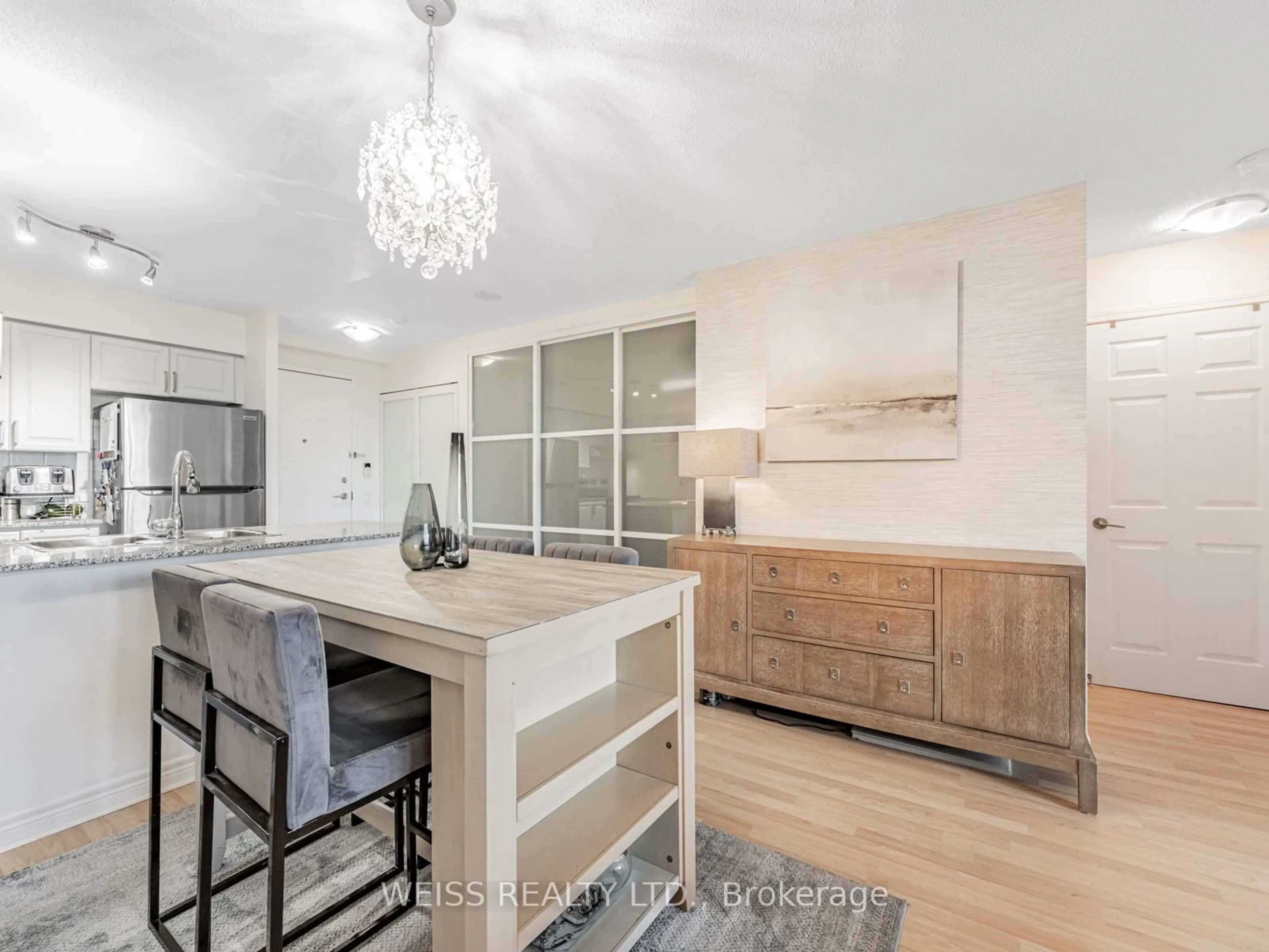 Open concept kitchen, unknown for 83 Borough Dr #303, Toronto Ontario M1P 5E4