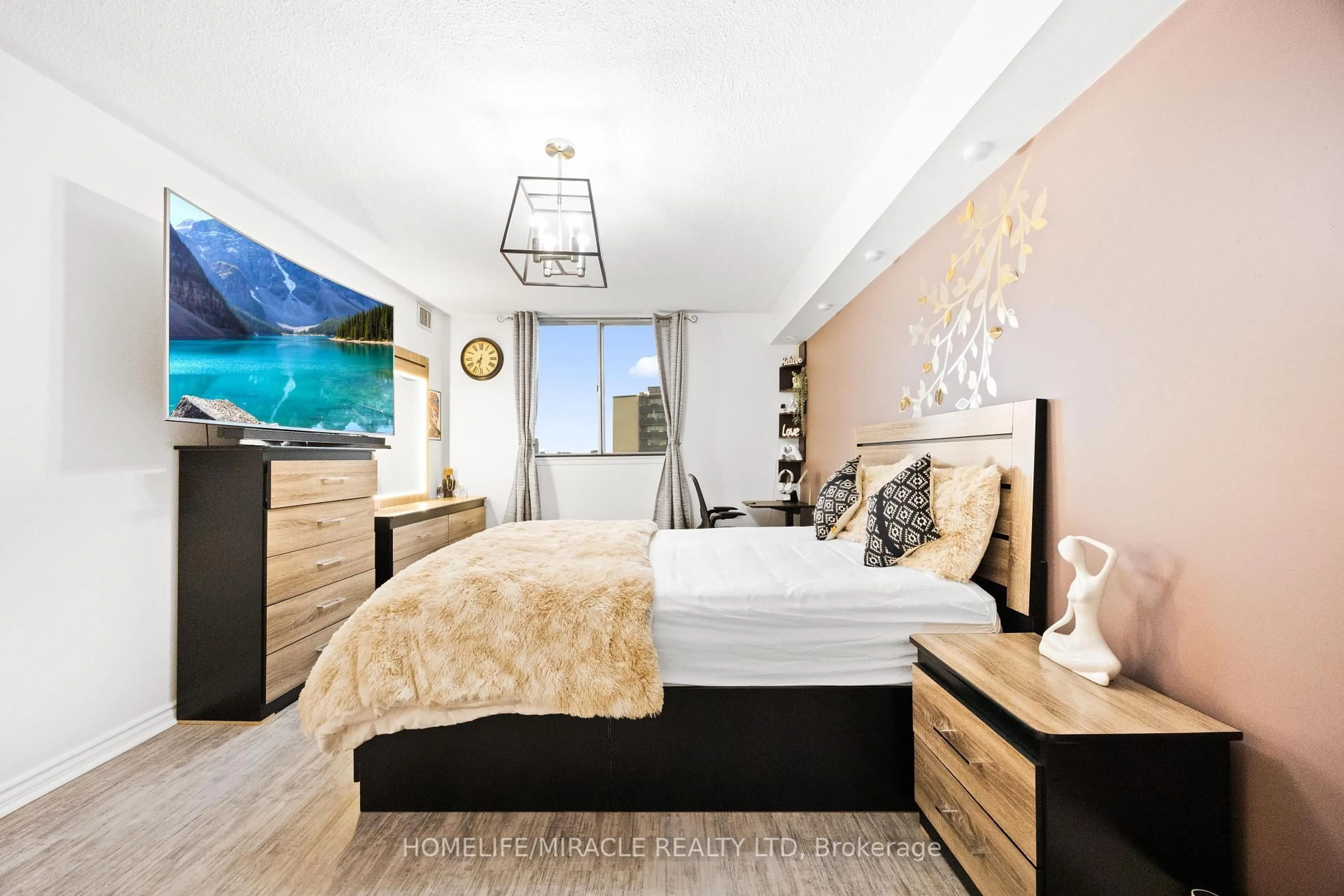 Bedroom with bed, unknown for 120 Dundalk Dr, Toronto Ontario M1P 4V9