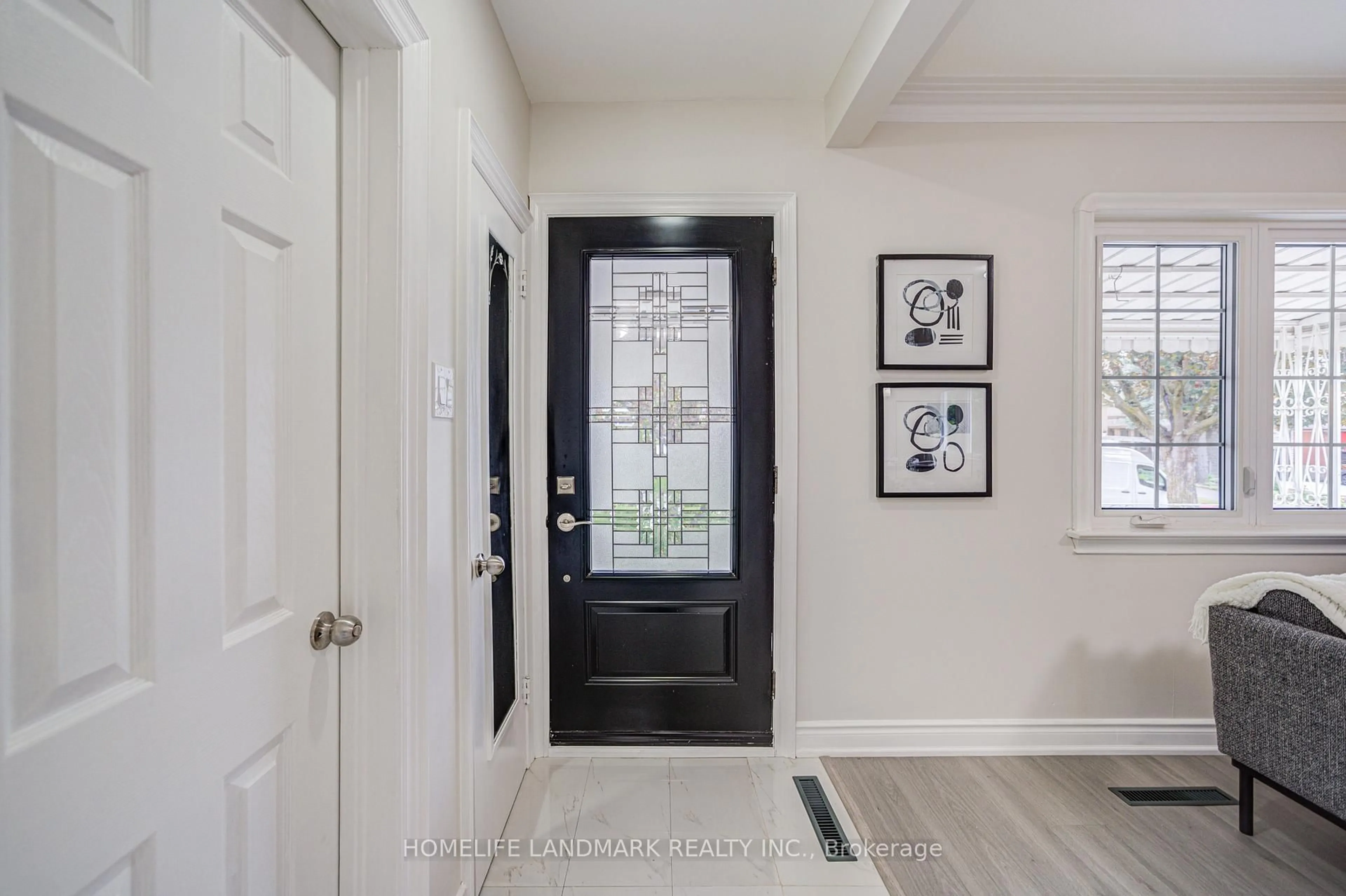 Indoor entryway for 12 Janet Blvd, Toronto Ontario M1R 1H6
