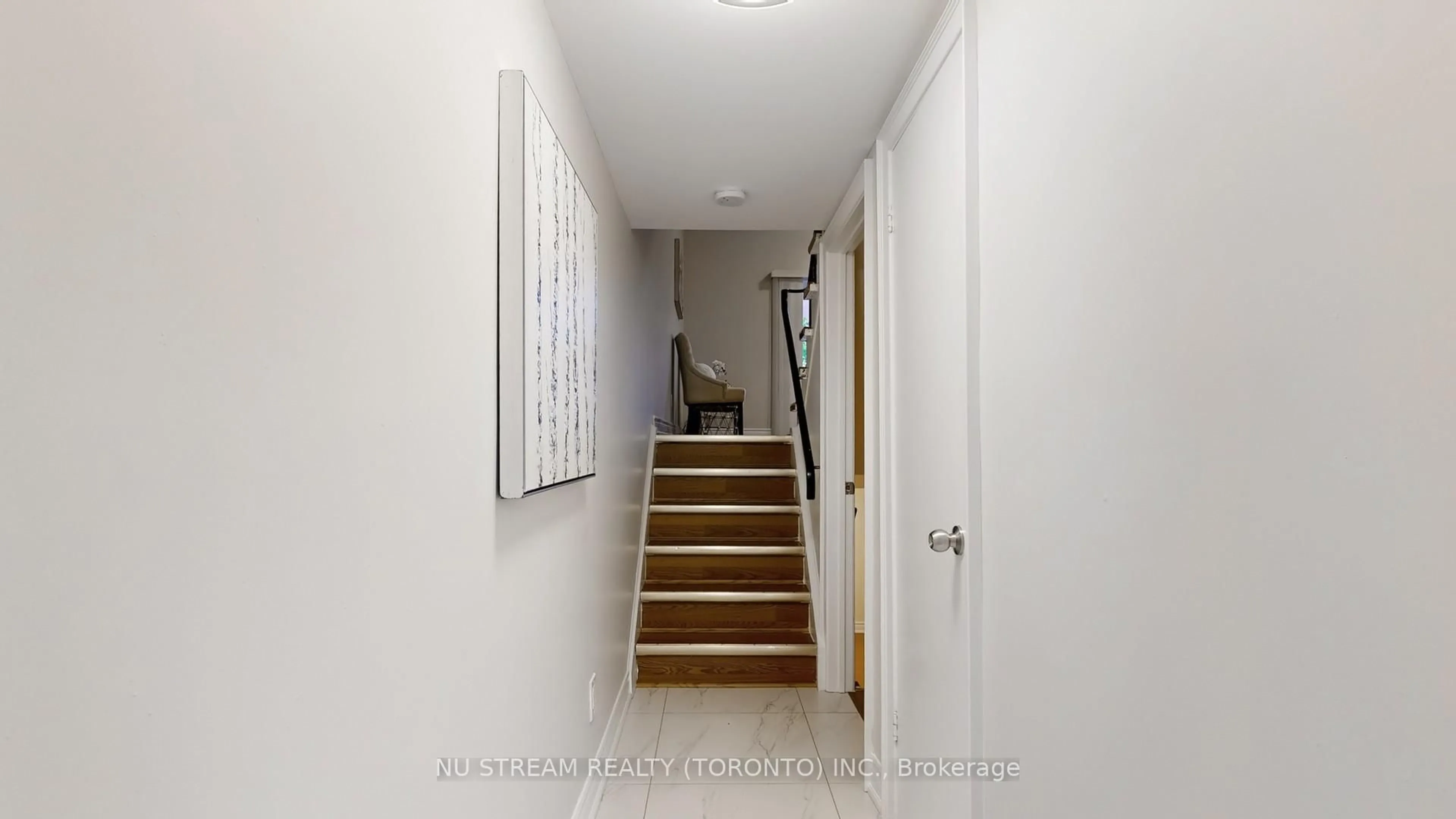 Indoor foyer for 3075 Bridletowne Circ #39, Toronto Ontario M1W 1S8