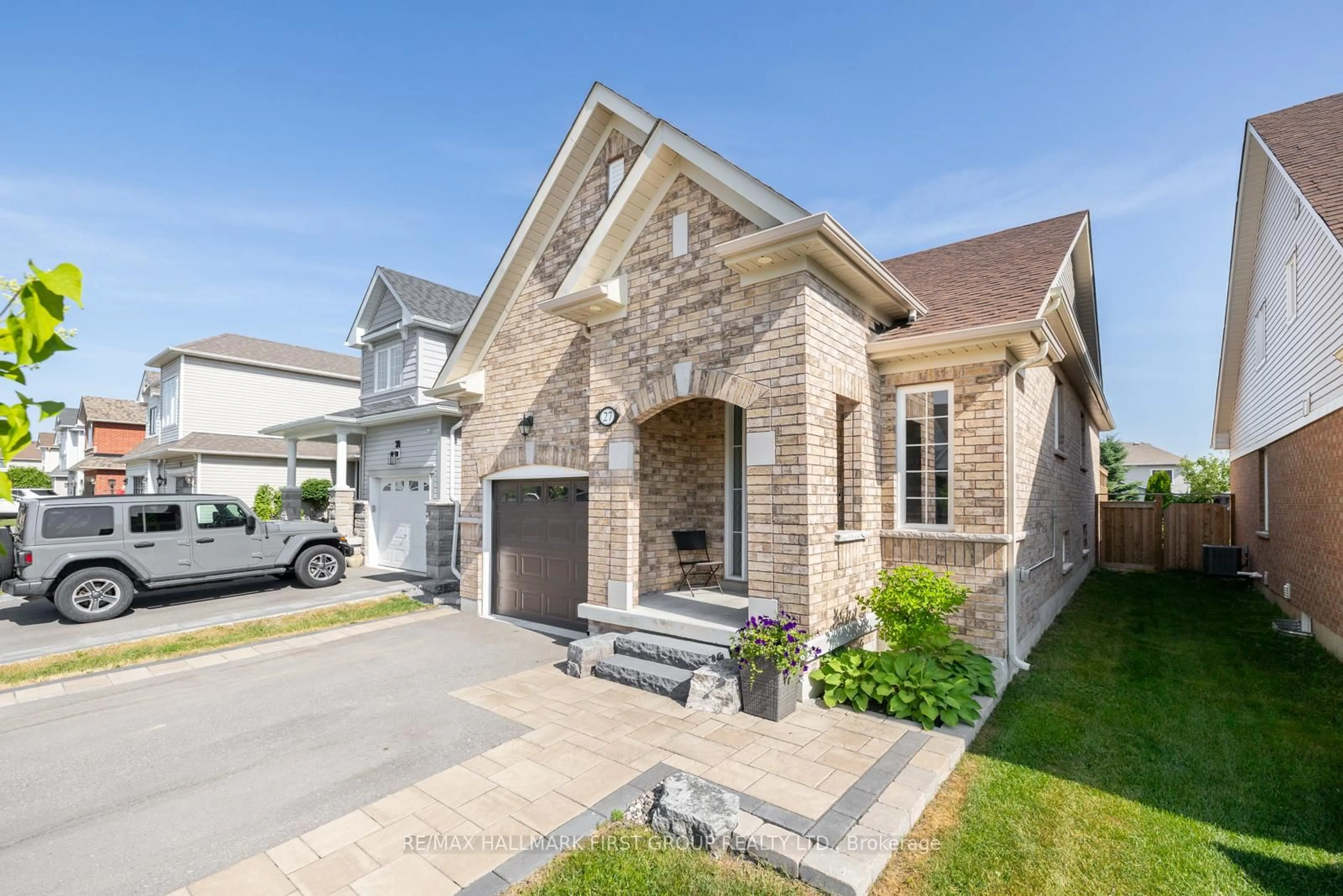 Home with brick exterior material, street for 27 Louis Way, Scugog Ontario L9L 0B1