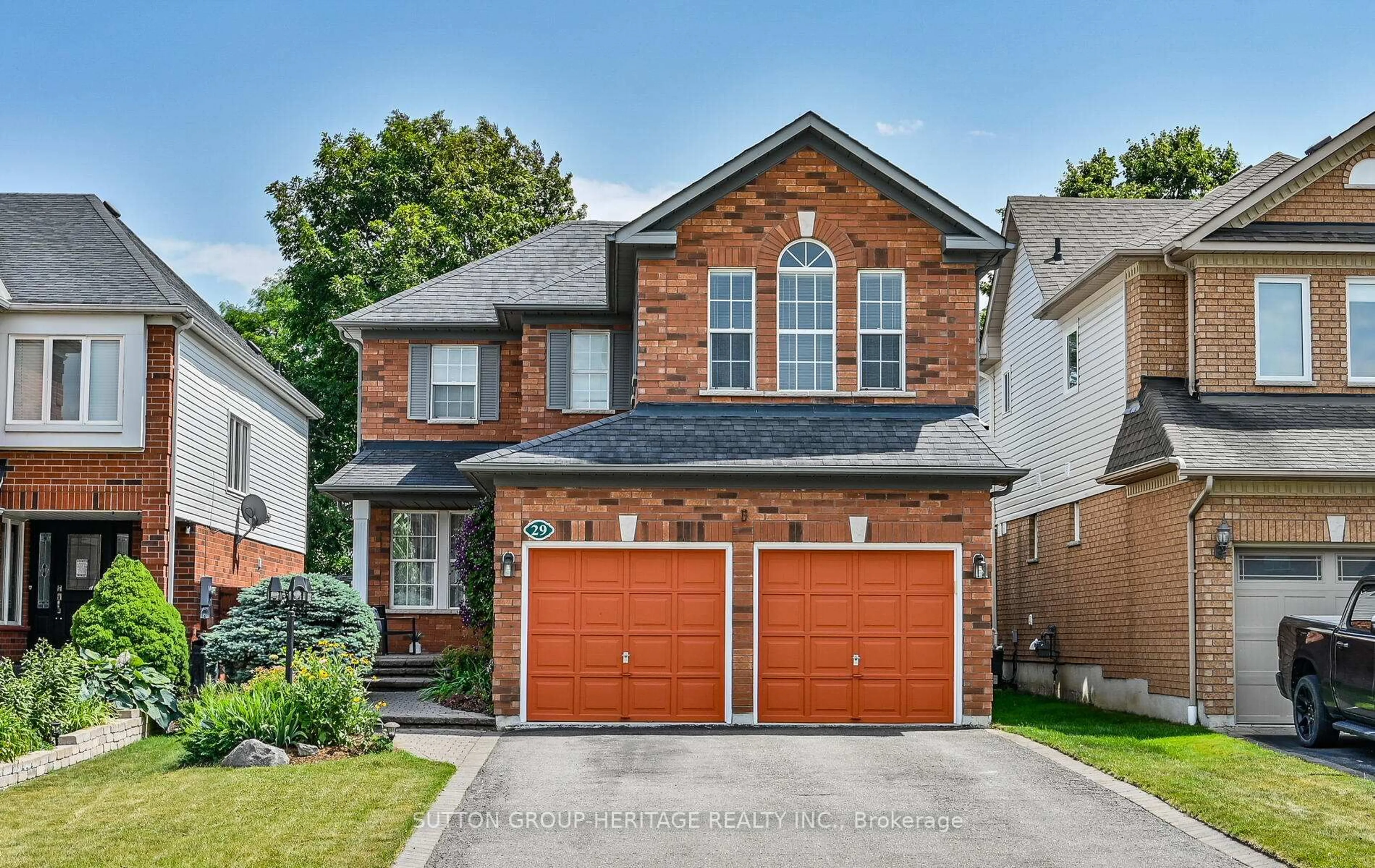 Home with brick exterior material, street for 29 Southwell Ave, Whitby Ontario L1P 1N4