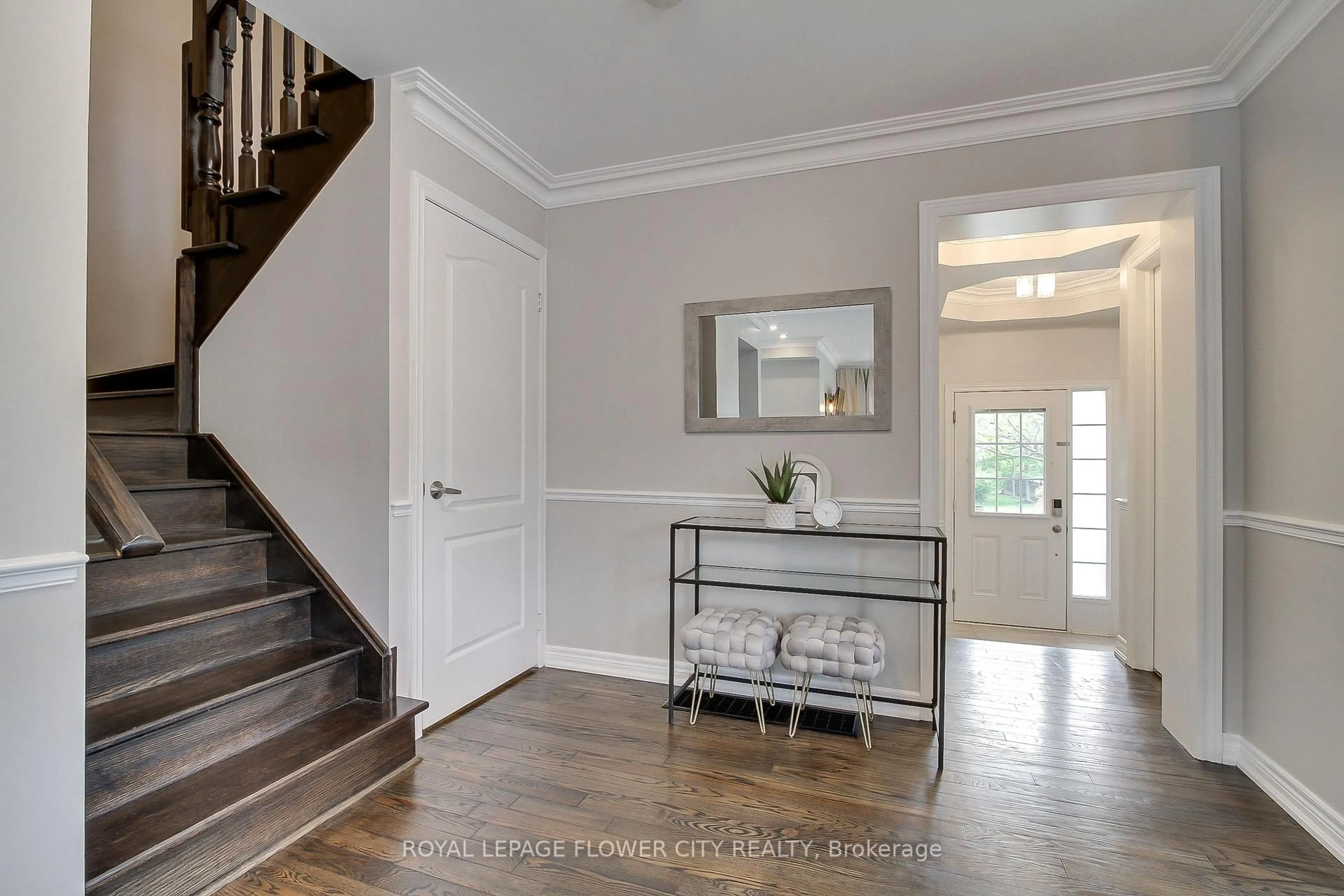 Indoor entryway for 2 Lander Cres, Clarington Ontario L1C 0L4