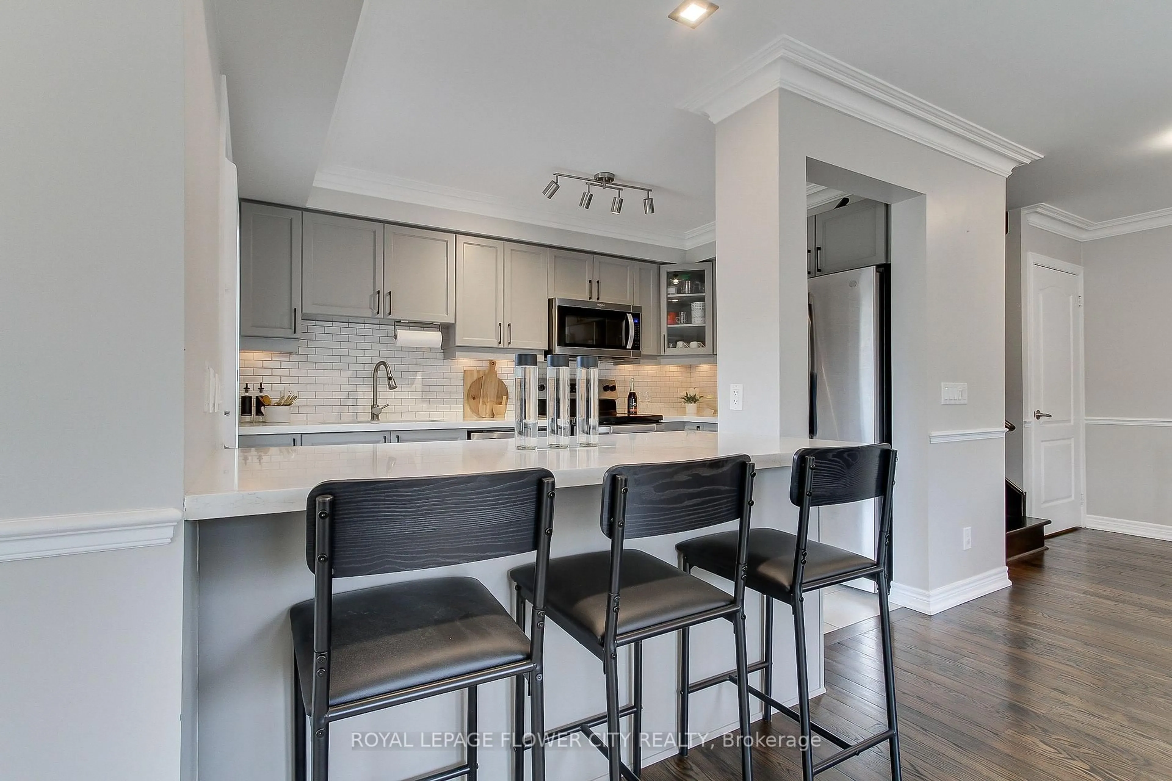 Open concept kitchen, unknown for 2 Lander Cres, Clarington Ontario L1C 0L4
