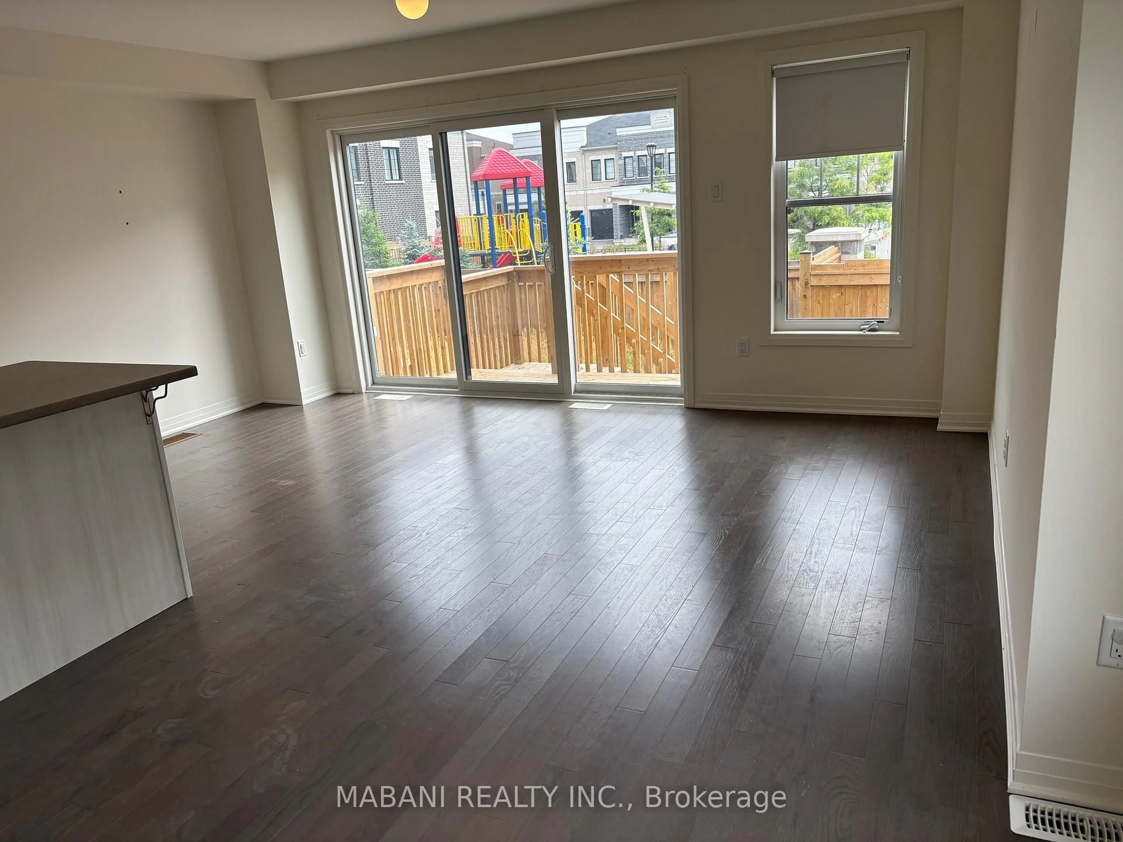 A pic of a room for 1 King George Way, Clarington Ontario L1C 3K7
