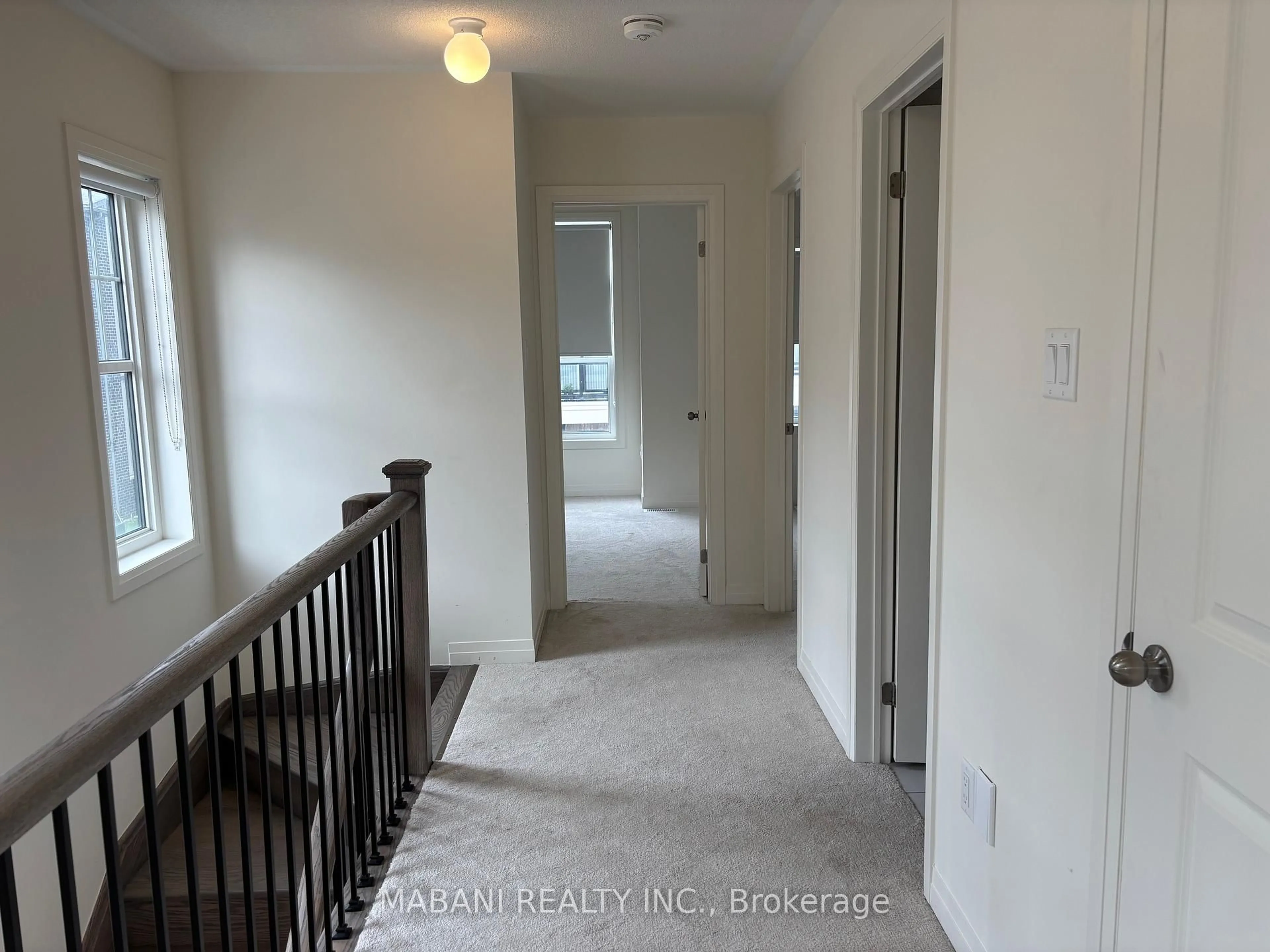 A pic of a room for 1 King George Way, Clarington Ontario L1C 3K7