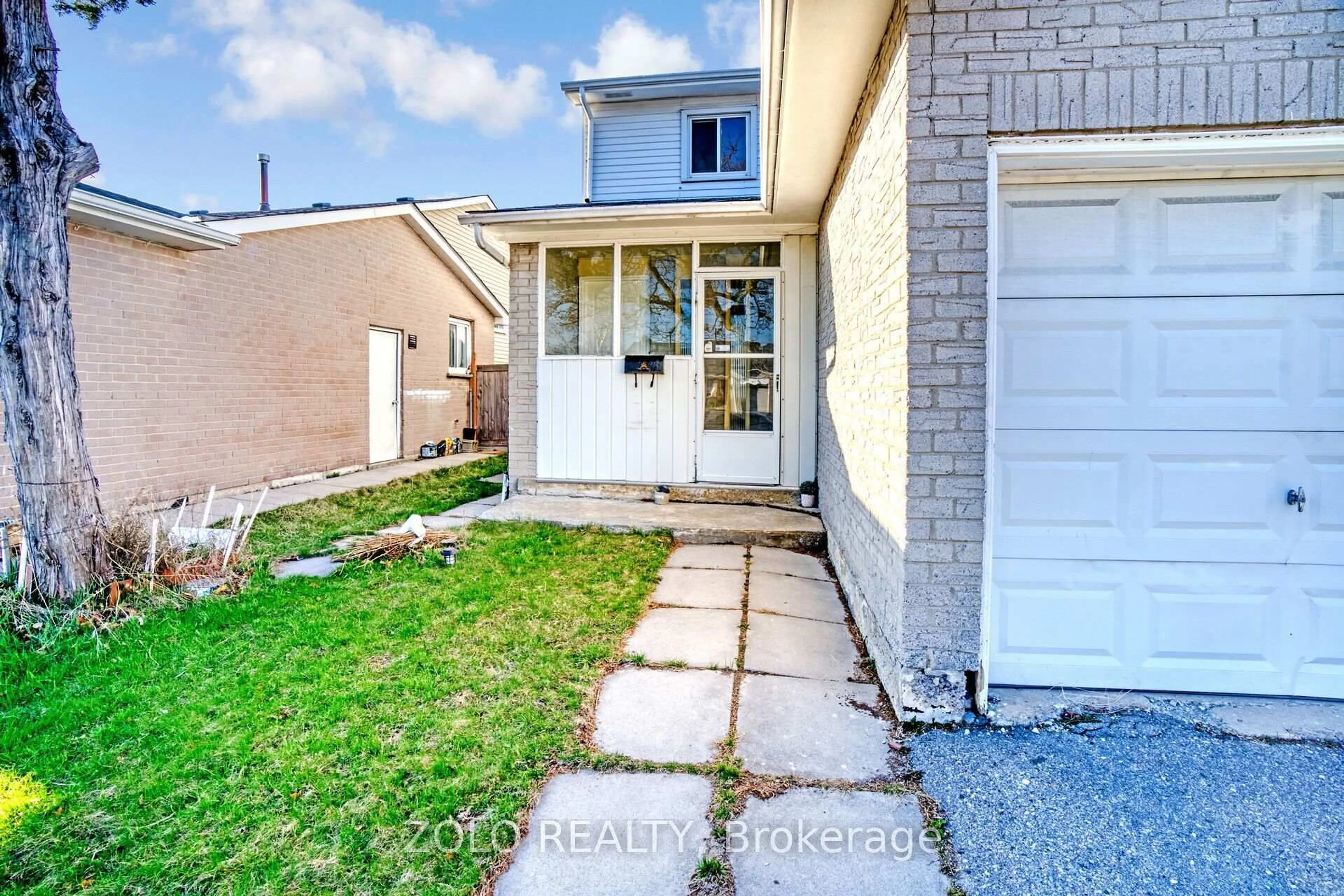 Unknown for 136 Goldhawk Tr, Toronto Ontario M1V 1W5