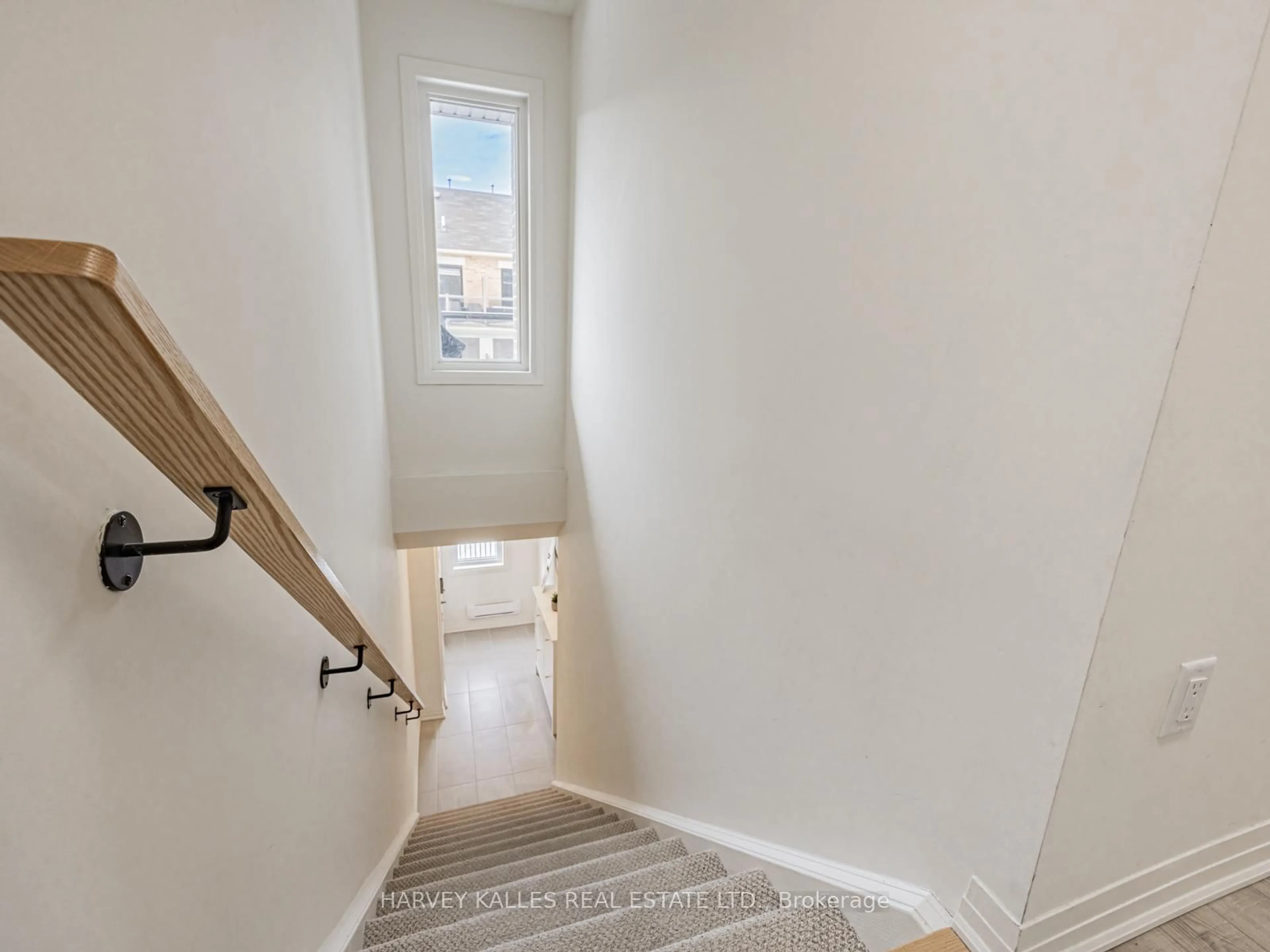 Stairs for 38C Lookout Dr, Clarington Ontario L1C 7G2