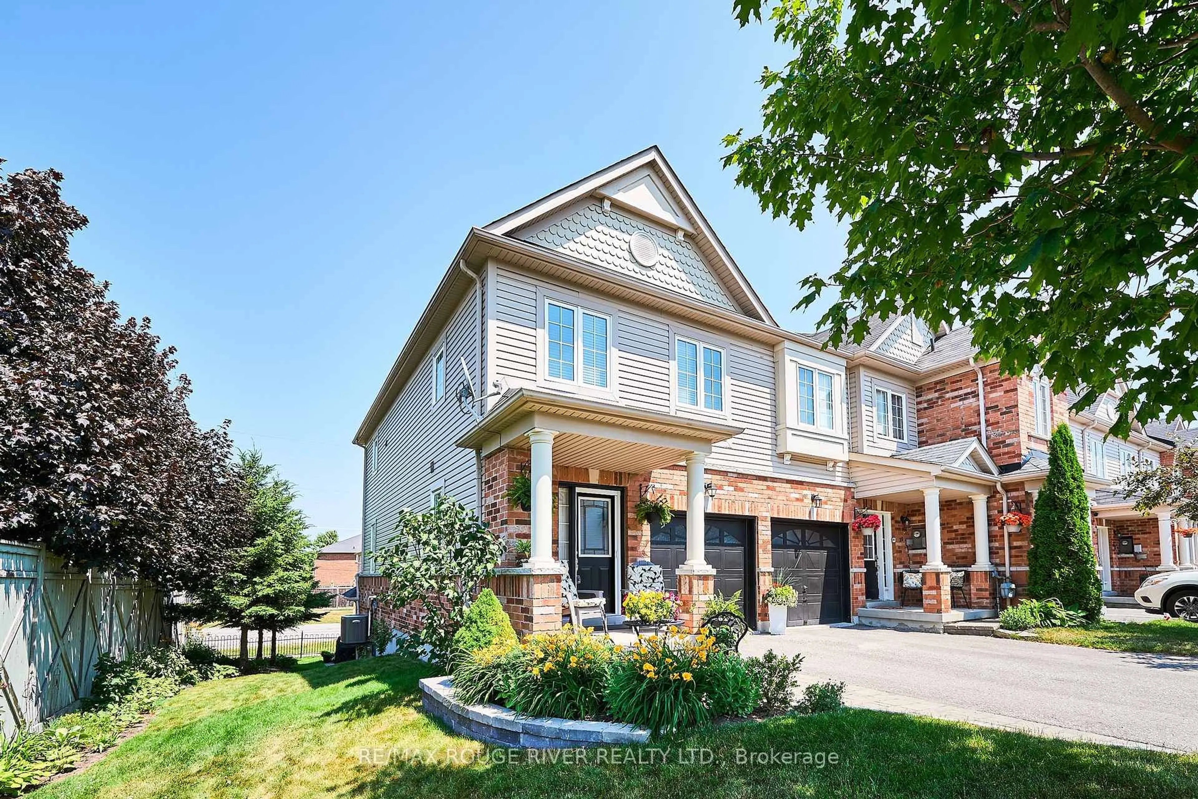 Home with brick exterior material, street for 26 Lander Cres, Clarington Ontario L1C 0L4