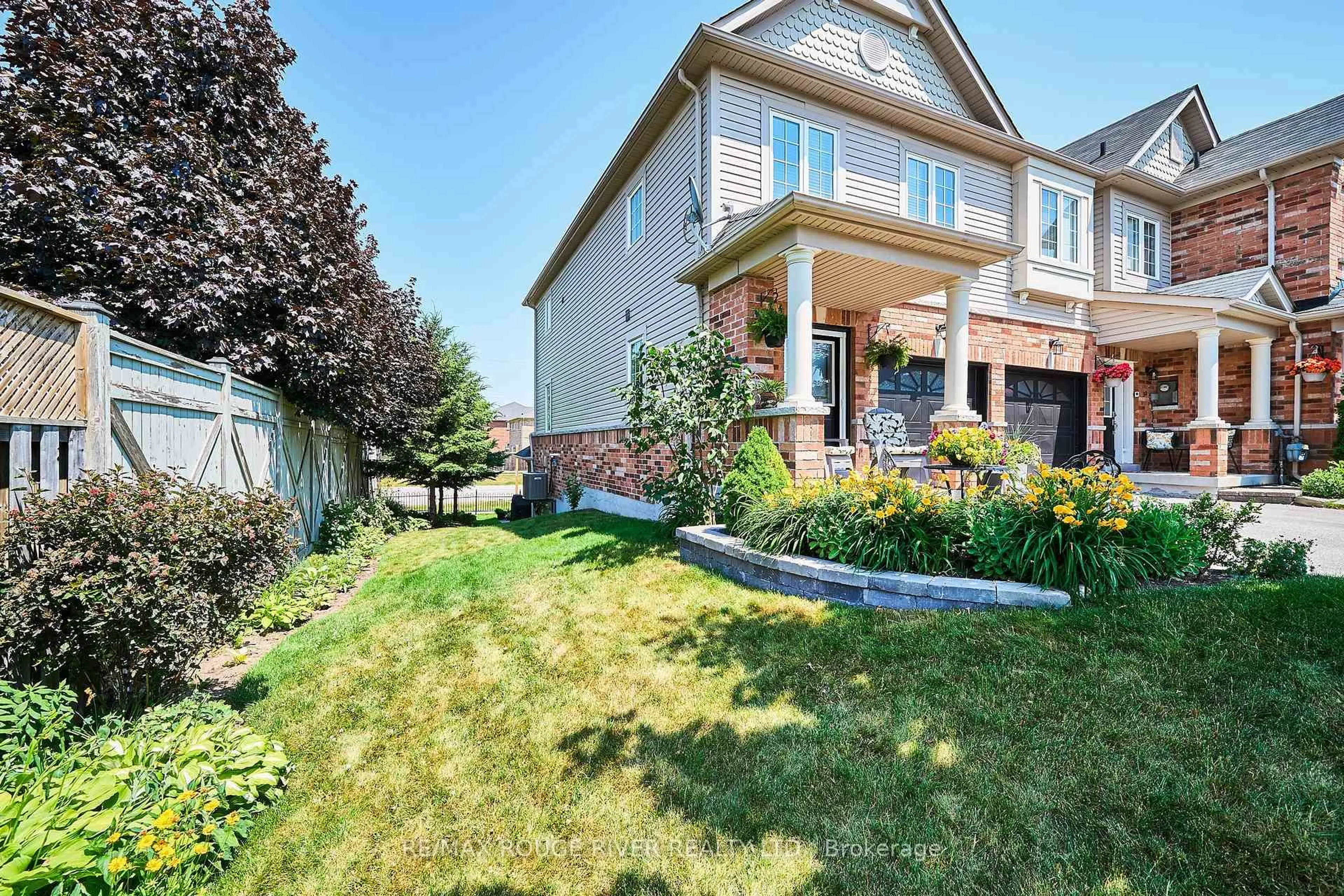 Unknown for 26 Lander Cres, Clarington Ontario L1C 0L4