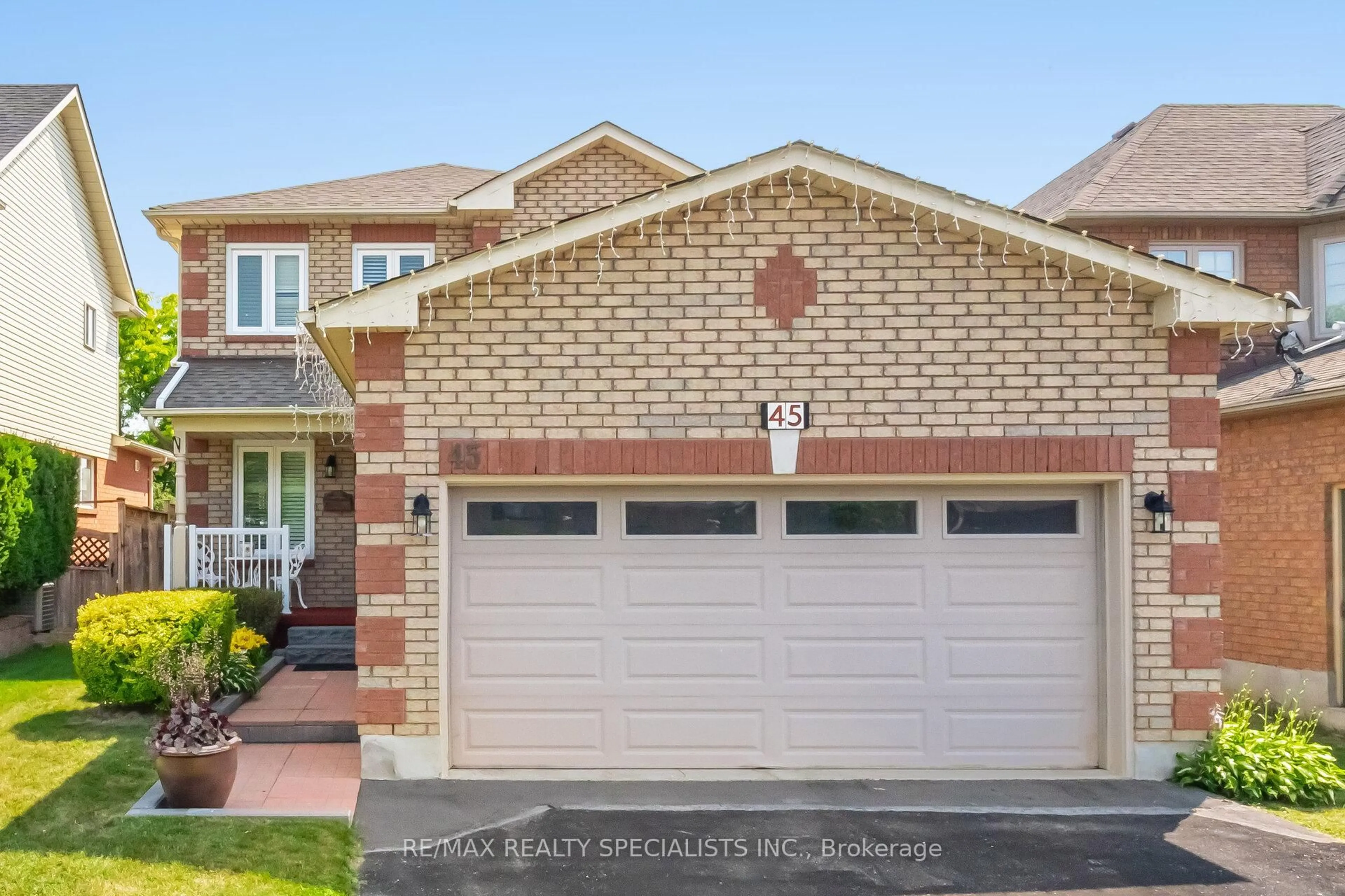 Home with brick exterior material, street for 45 Bradshaw St, Clarington Ontario L1C 2H4