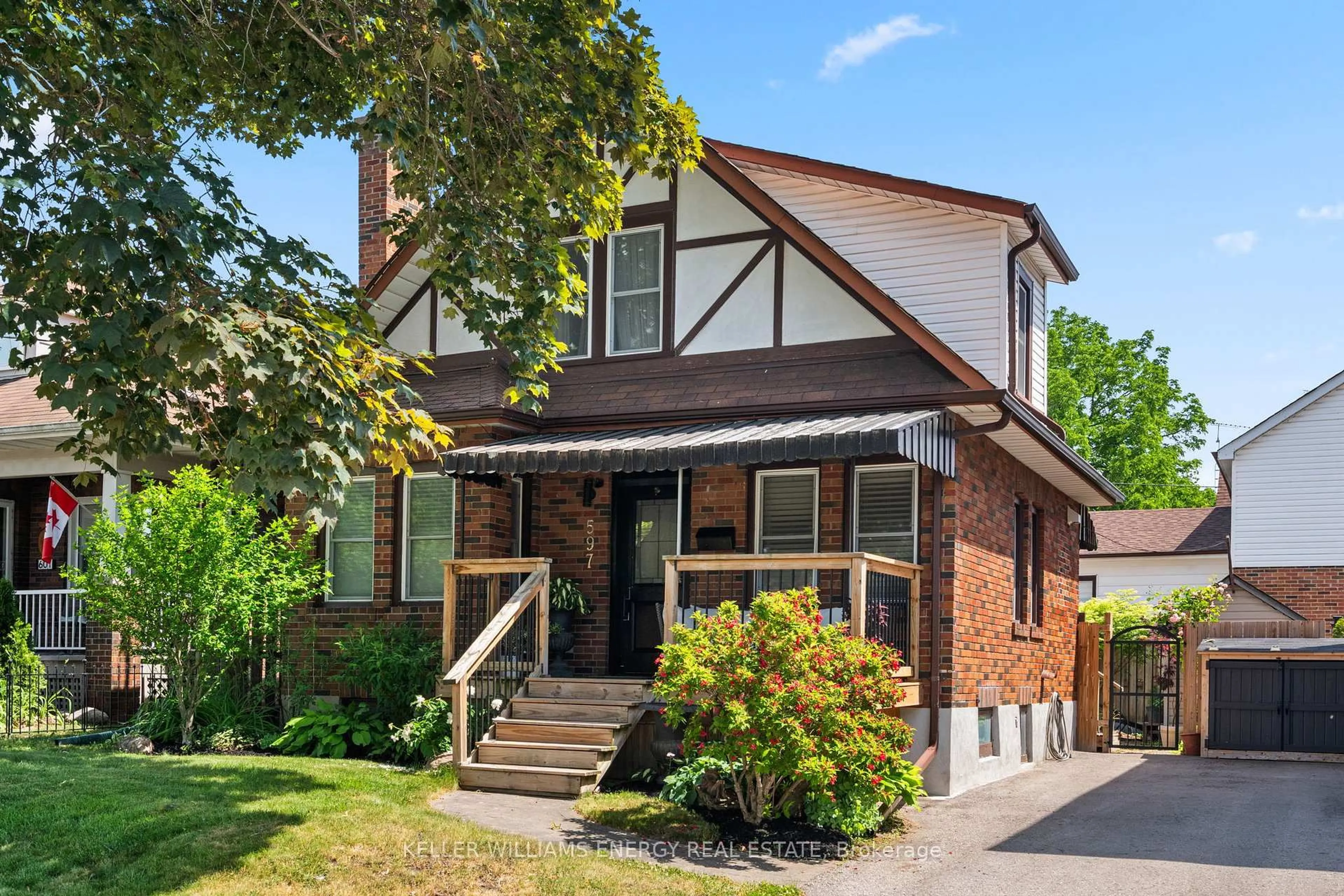 Home with brick exterior material, street for 597 Masson St, Oshawa Ontario L1G 5A4