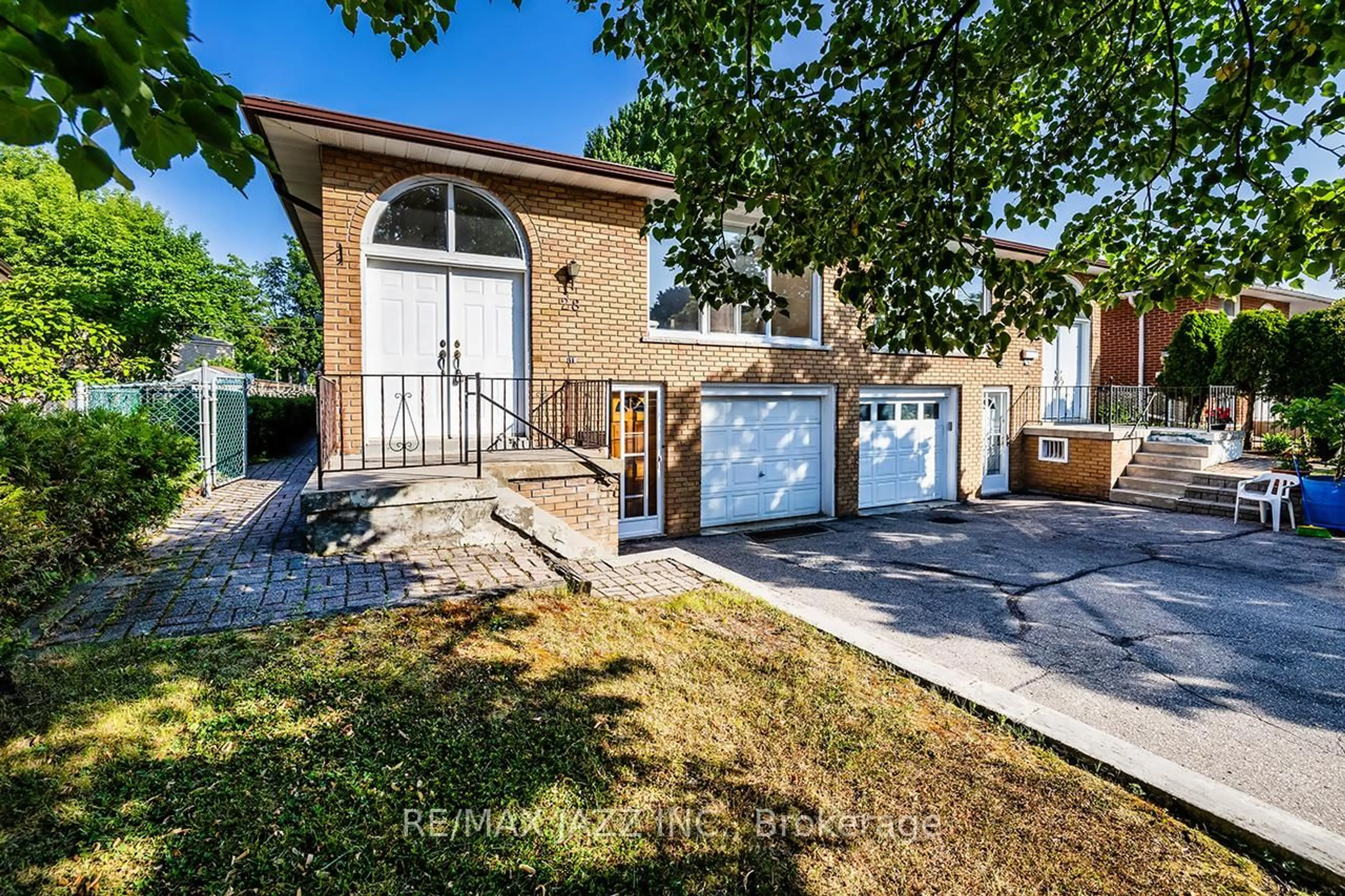 Unknown for 28 Pilot St, Toronto Ontario M1E 2C5