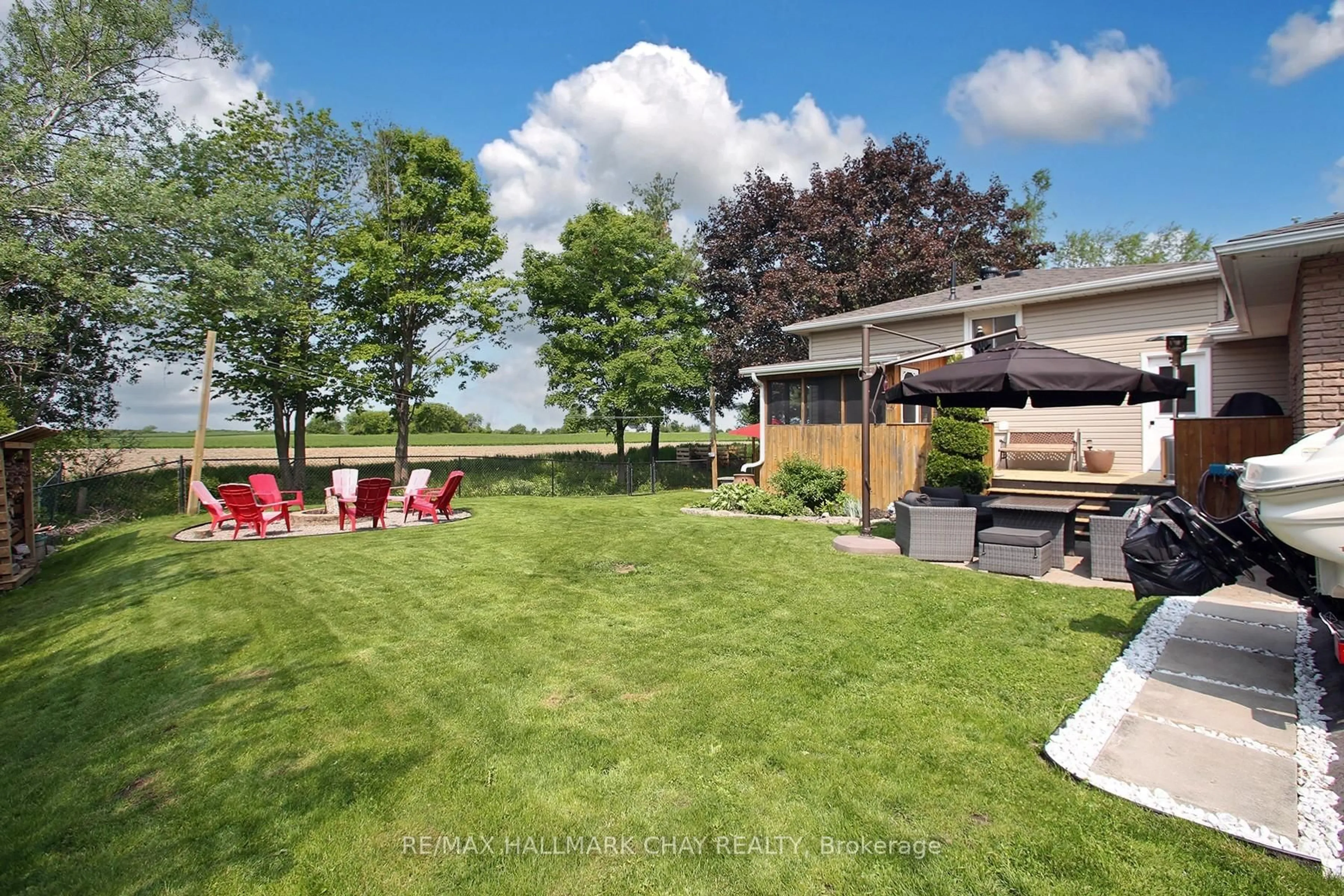 Patio, unknown for 124 Greensboro Dr, Scugog Ontario L0B 1B0