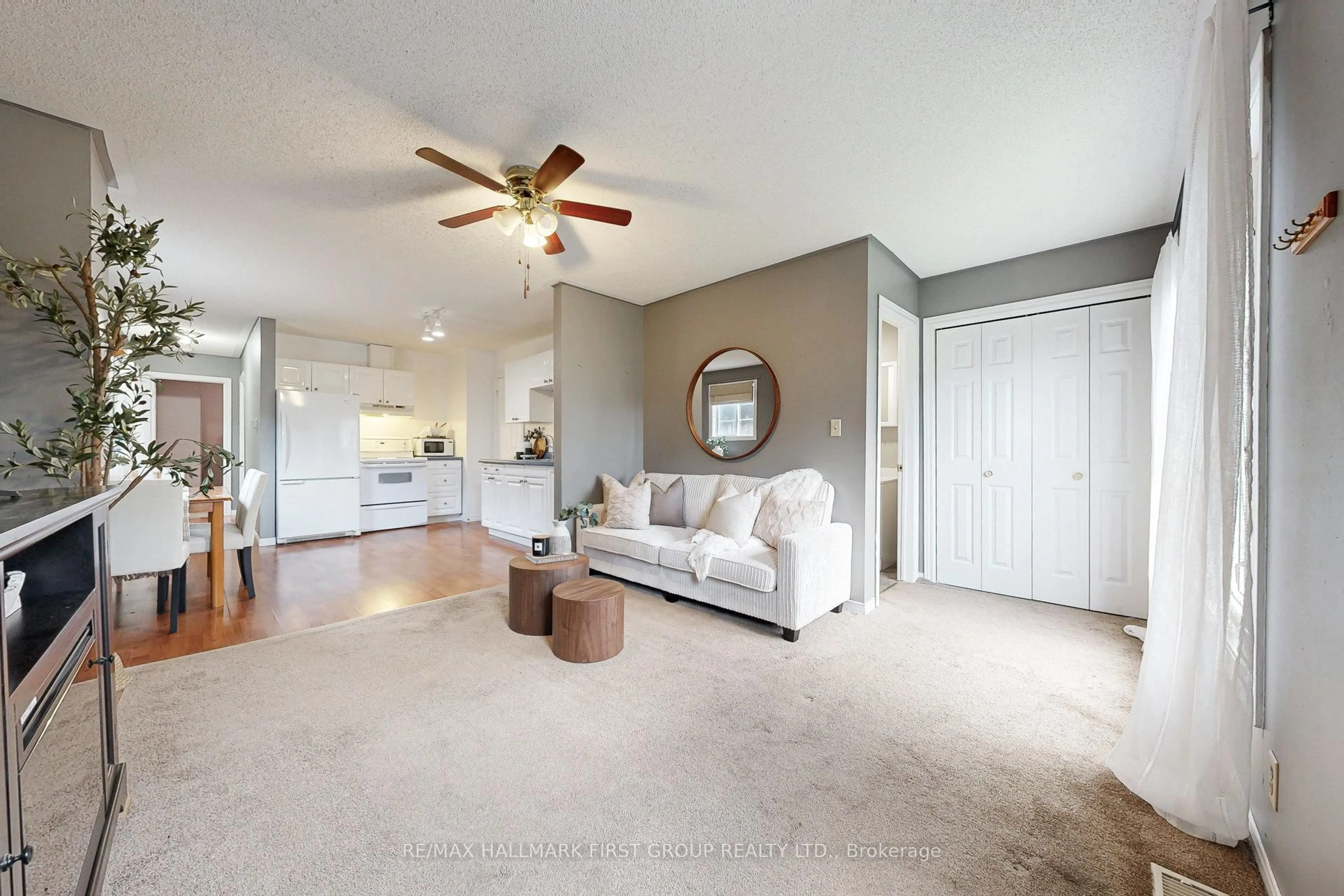 Living room with furniture, unknown for 294 Jarvis St, Oshawa Ontario L1G 5K9