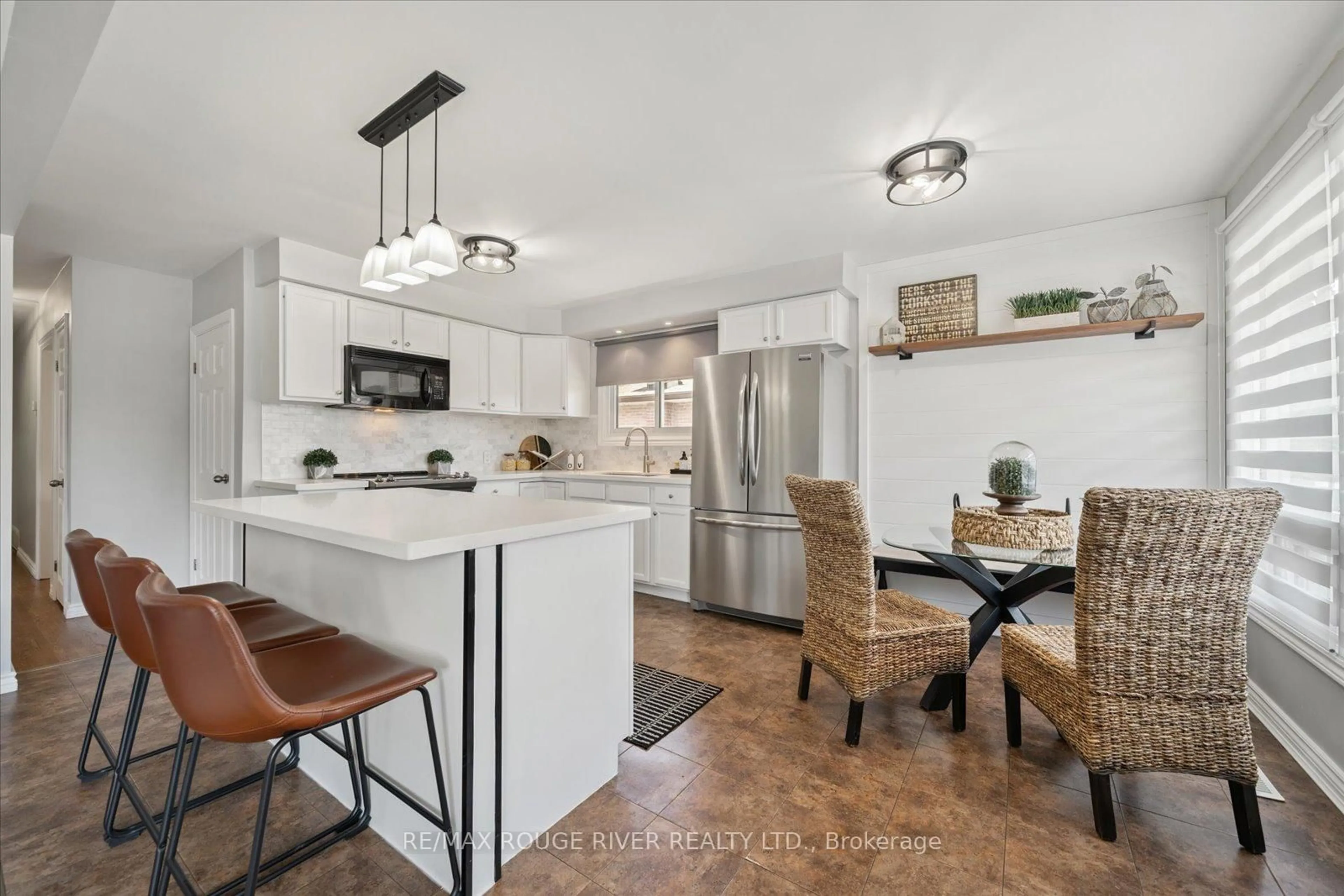 Open concept kitchen, ceramic/tile floor for 630 Athol St, Oshawa Ontario L1H 1M3