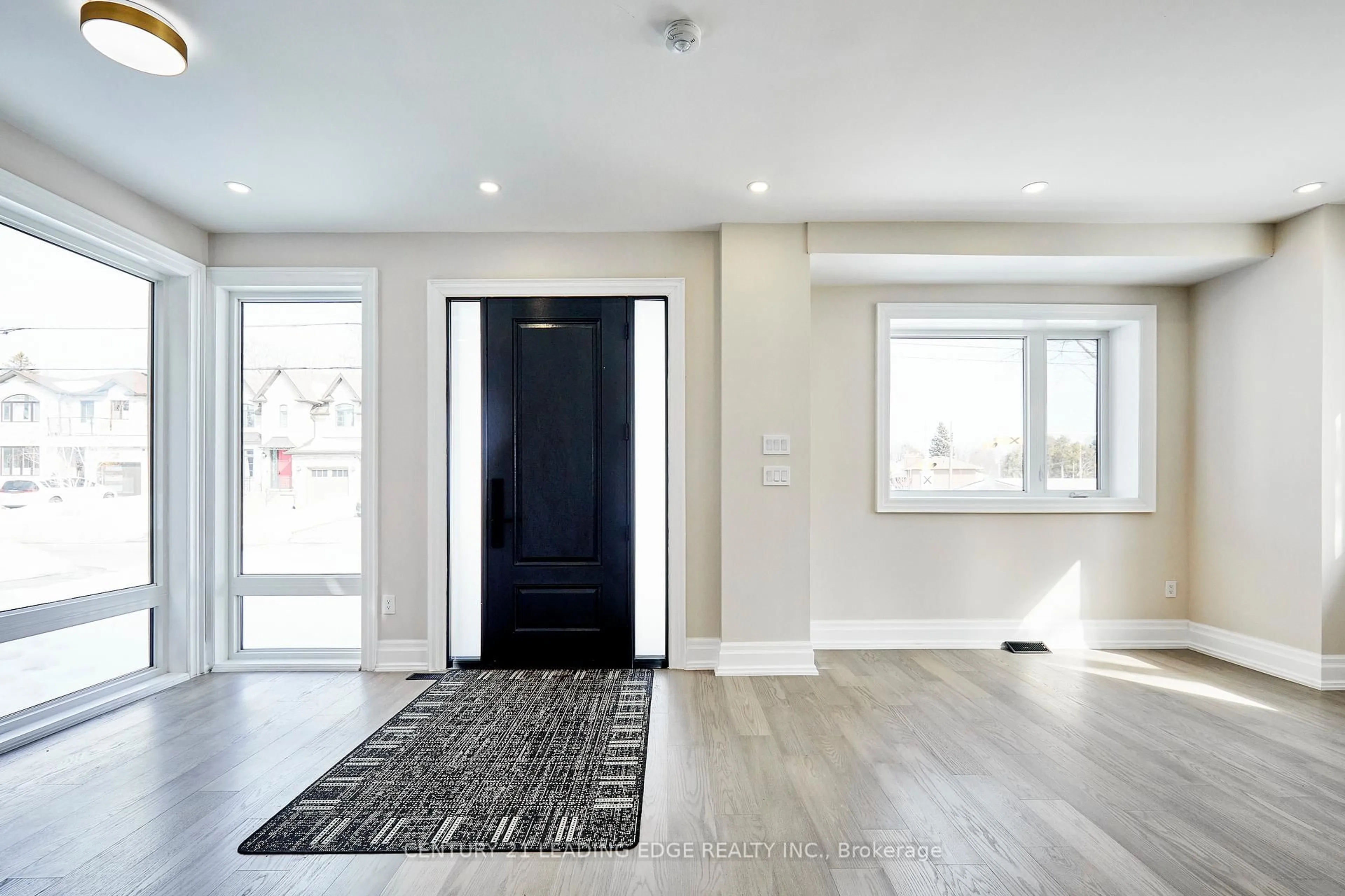 Indoor entryway for 50 Dorset Rd, Toronto Ontario M1M 2S7