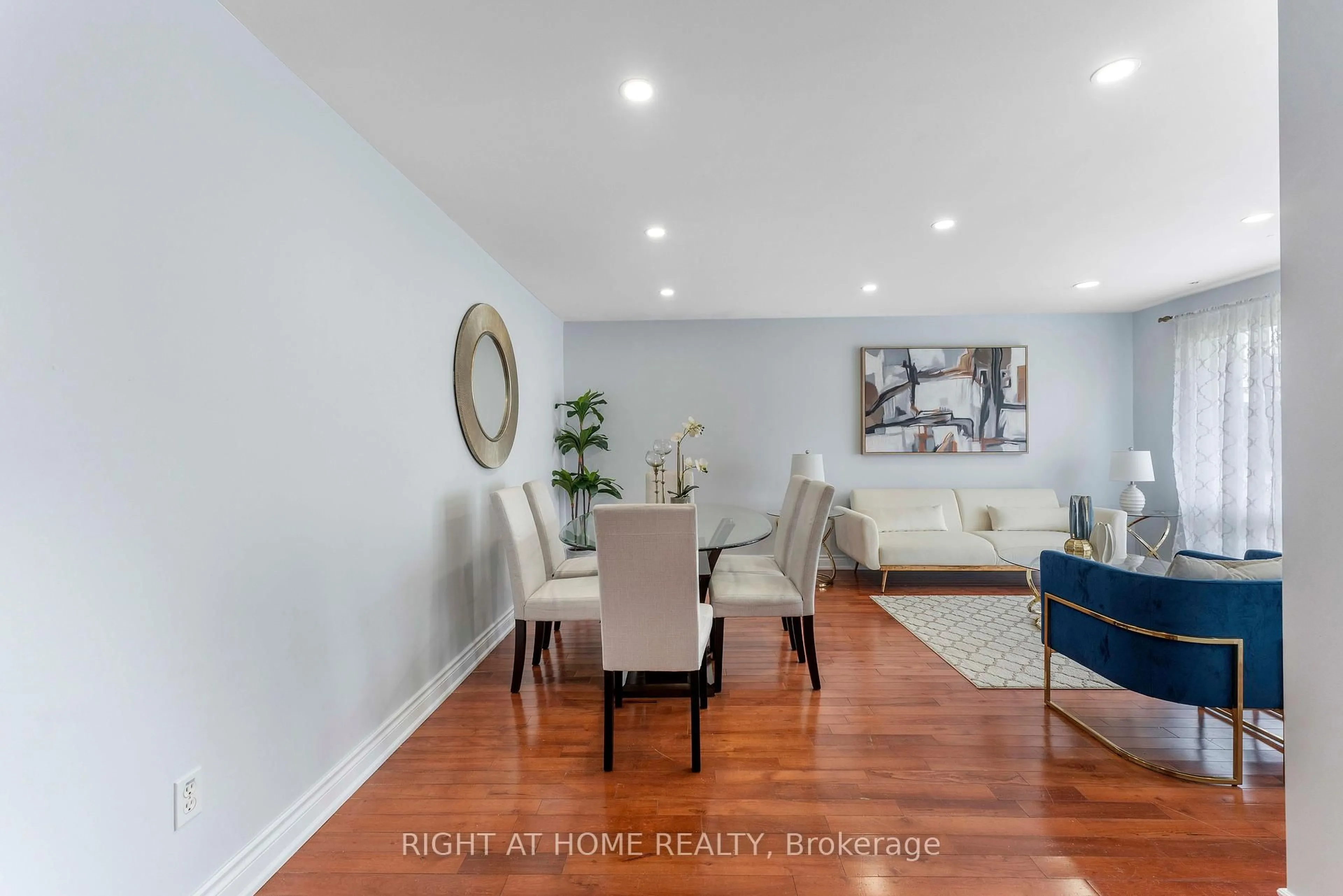 Dining room, wood/laminate floor for 608 Mccowan Rd, Toronto Ontario M1J 1K1