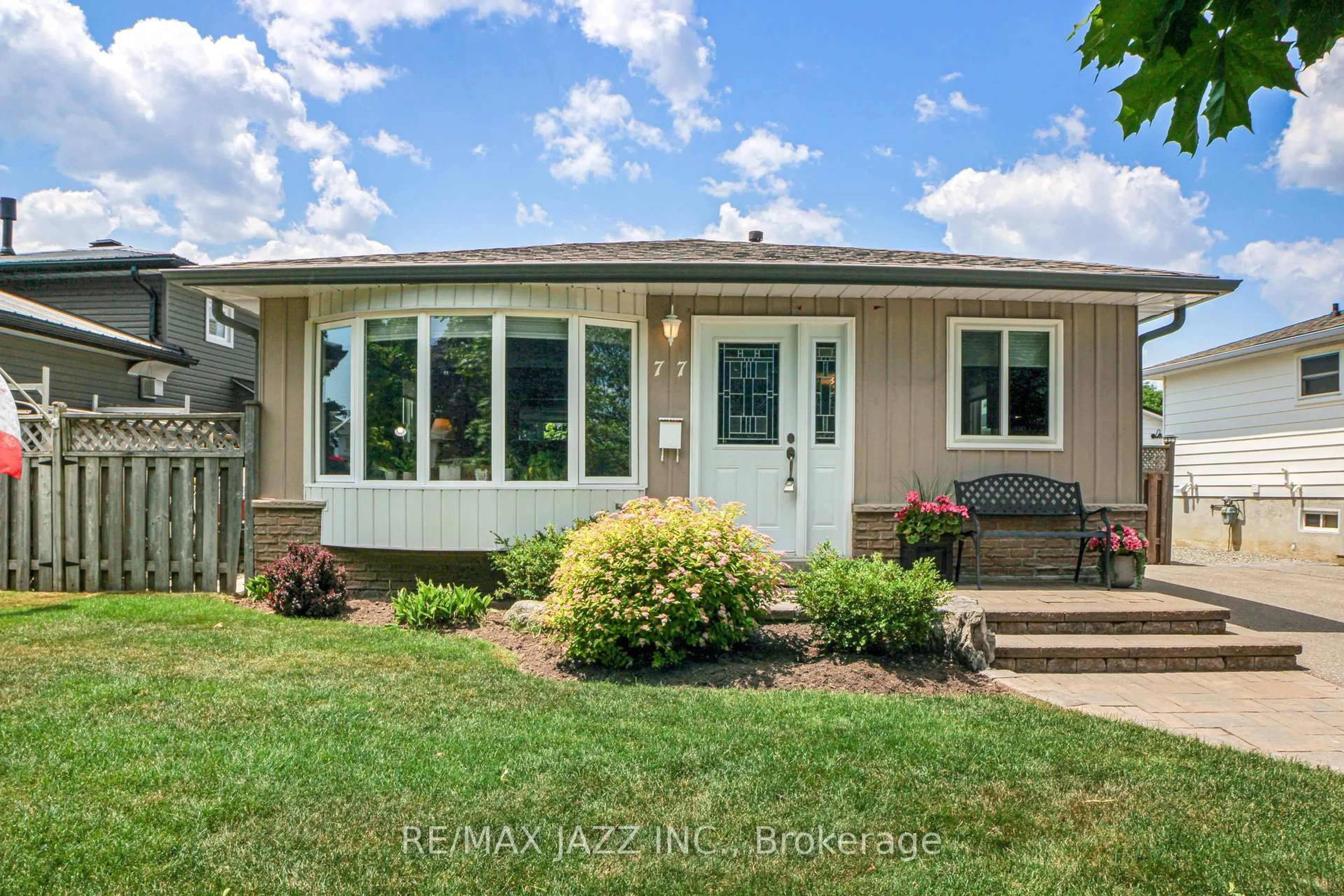 Home with vinyl exterior material, unknown for 77 Swanston Cres, Ajax Ontario L1S 3J5