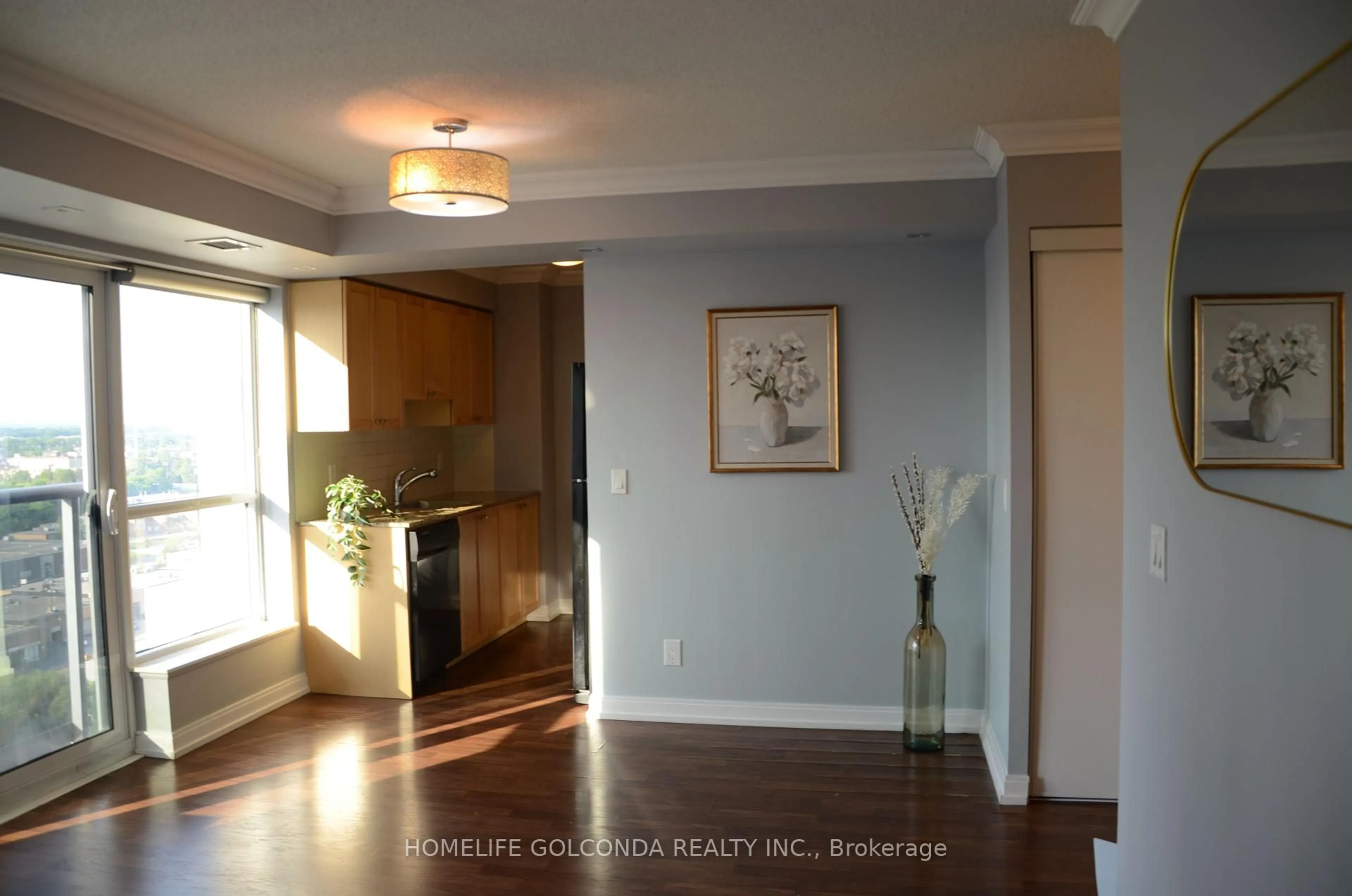 Indoor entryway for 181 Village Green Sq #1419, Toronto Ontario M1S 0K6