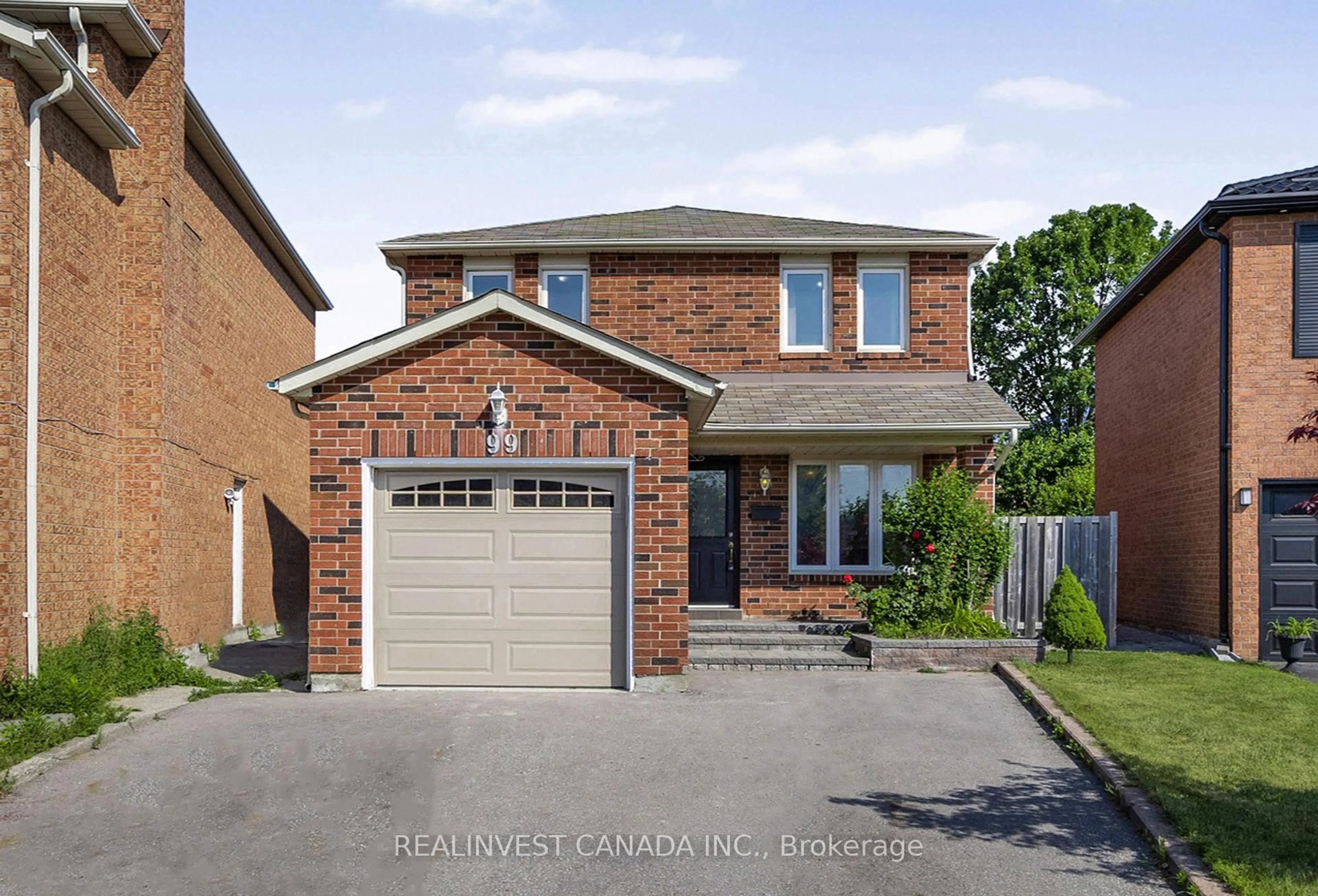 Home with brick exterior material, street for 99 Carisbrooke Sq, Toronto Ontario M1B 4M3