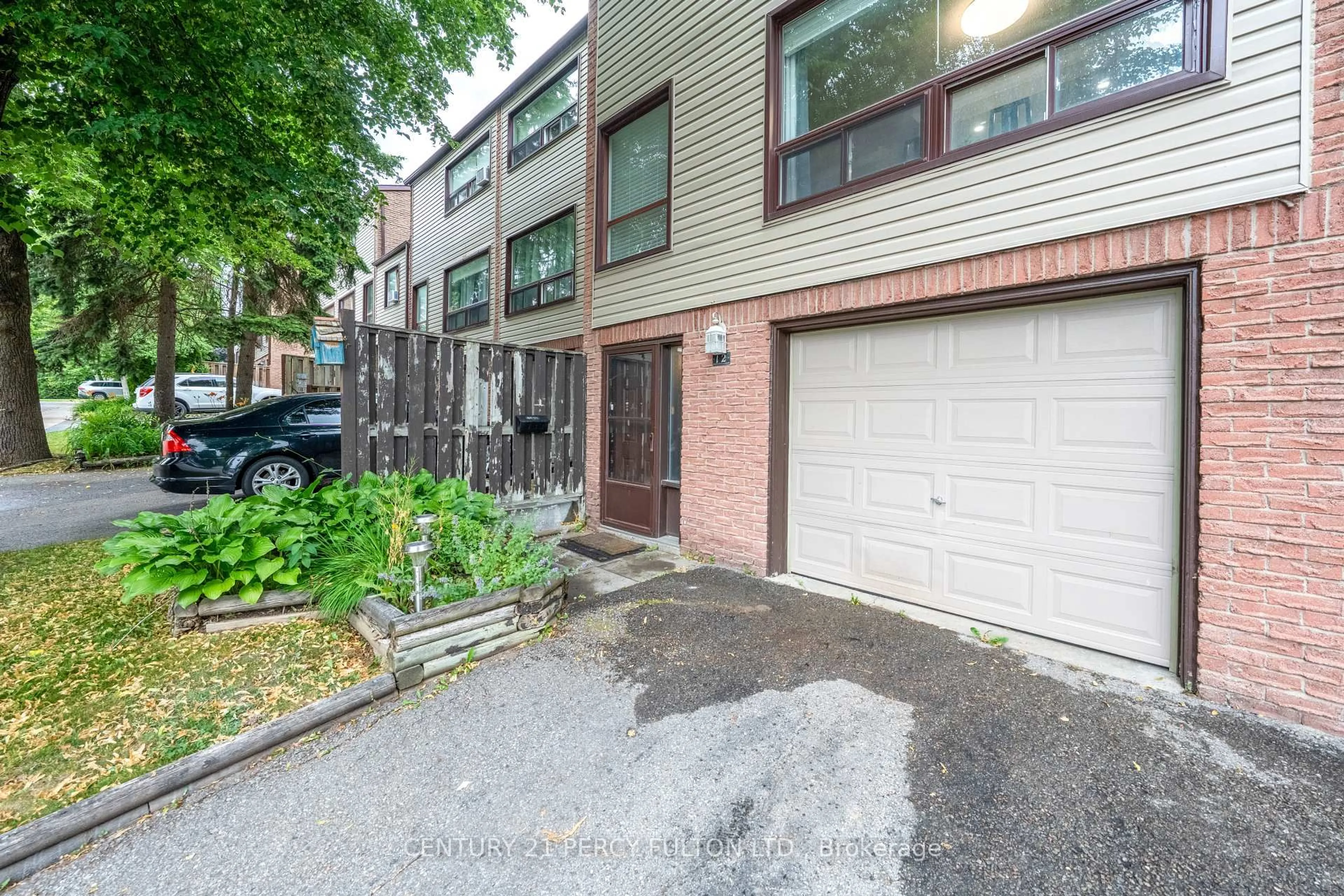 Unknown for 12 The Bridle Path, Clarington Ontario L1C 3W1