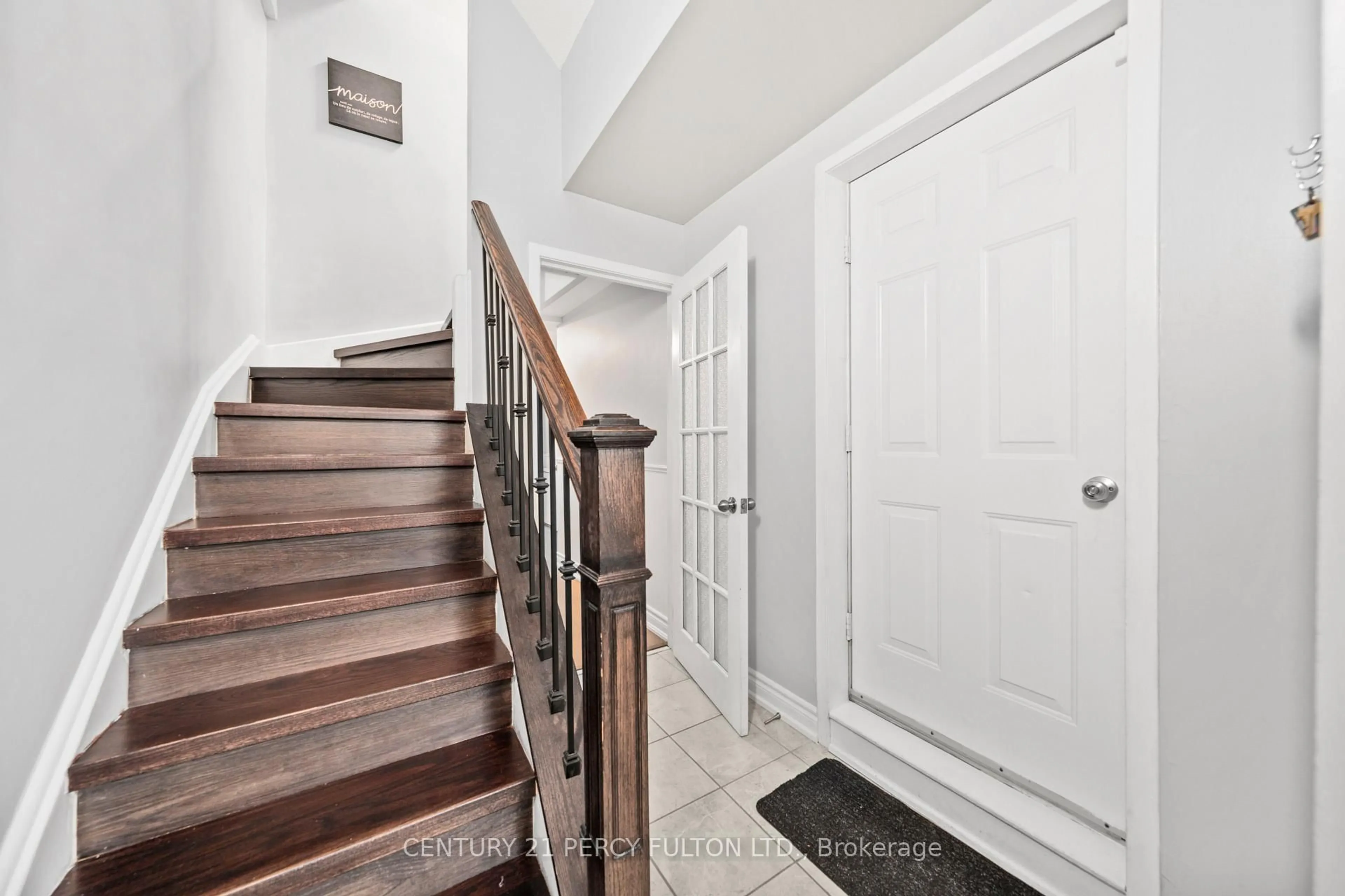 Unknown for 12 The Bridle Path, Clarington Ontario L1C 3W1