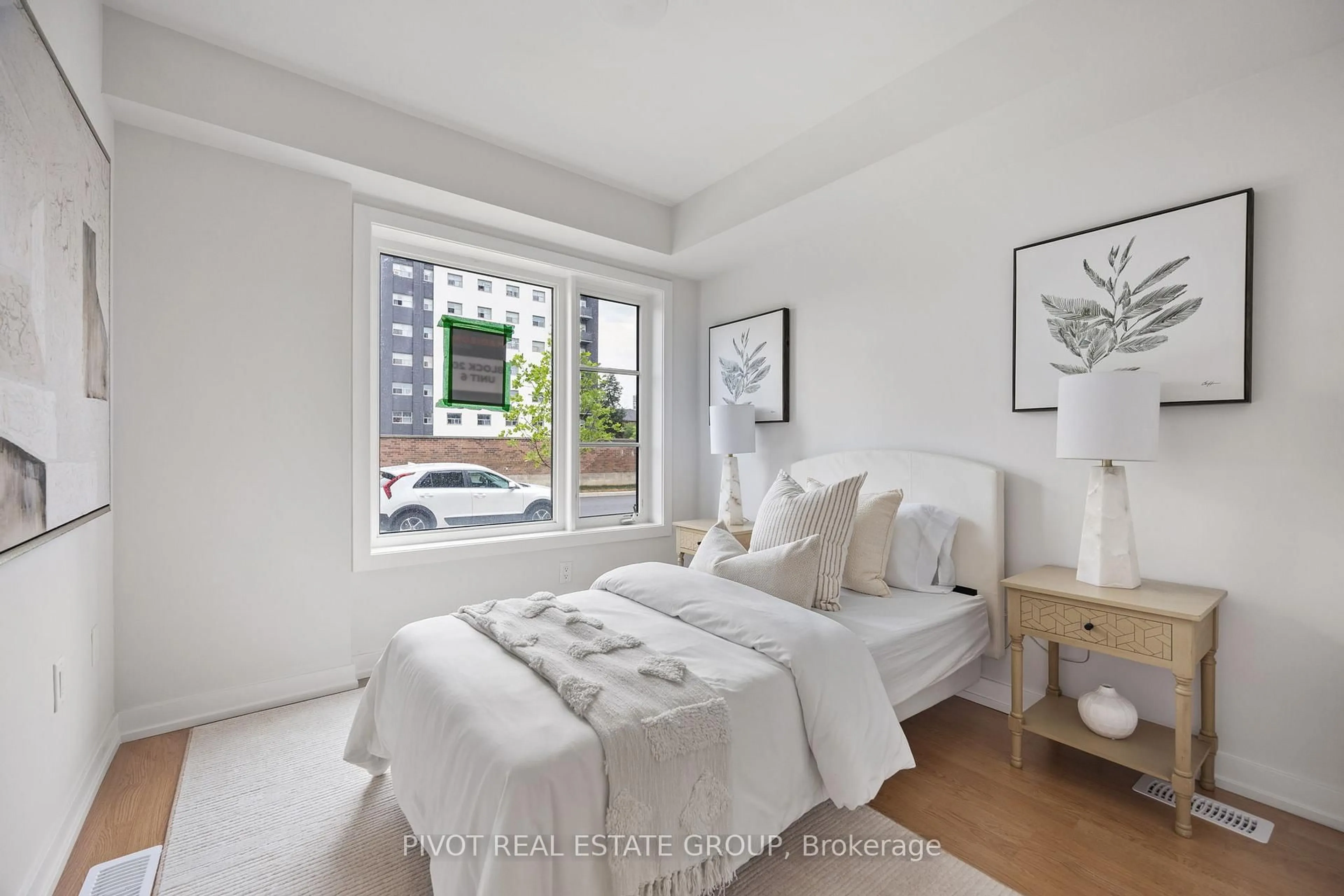 Bedroom with bed, unknown for 20 Akil Thomas Gdns, Toronto Ontario M1P 0G3