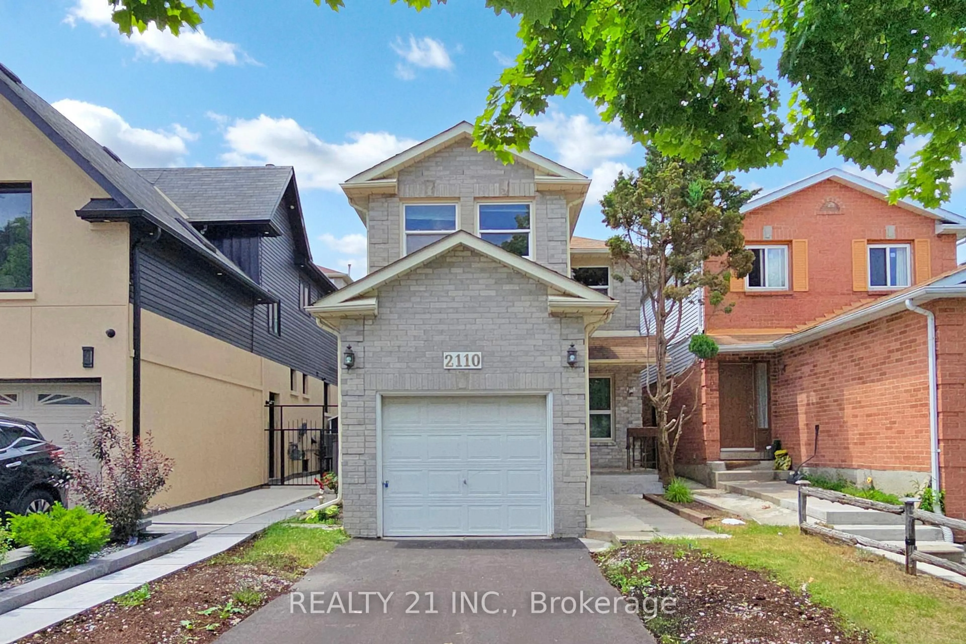 Unknown for 2110 Duberry Dr, Pickering Ontario L1X 2A2
