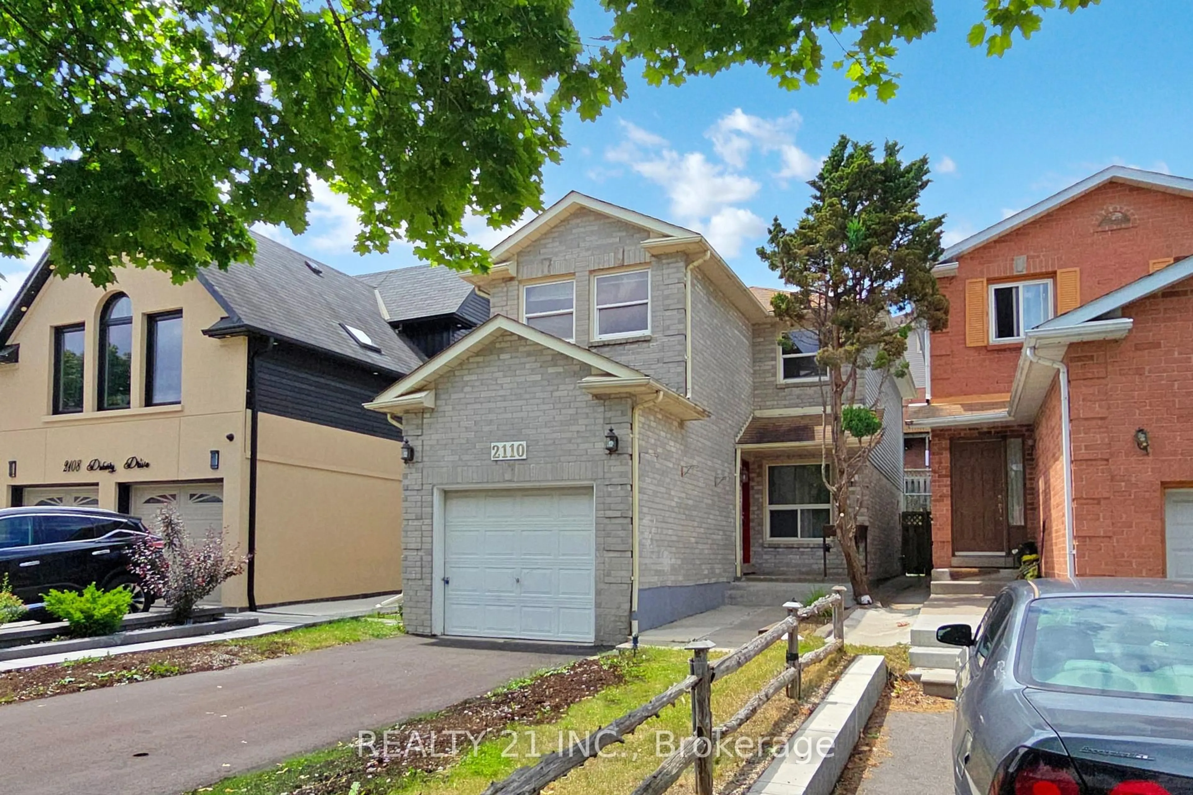 Home with brick exterior material, street for 2110 Duberry Dr, Pickering Ontario L1X 2A2