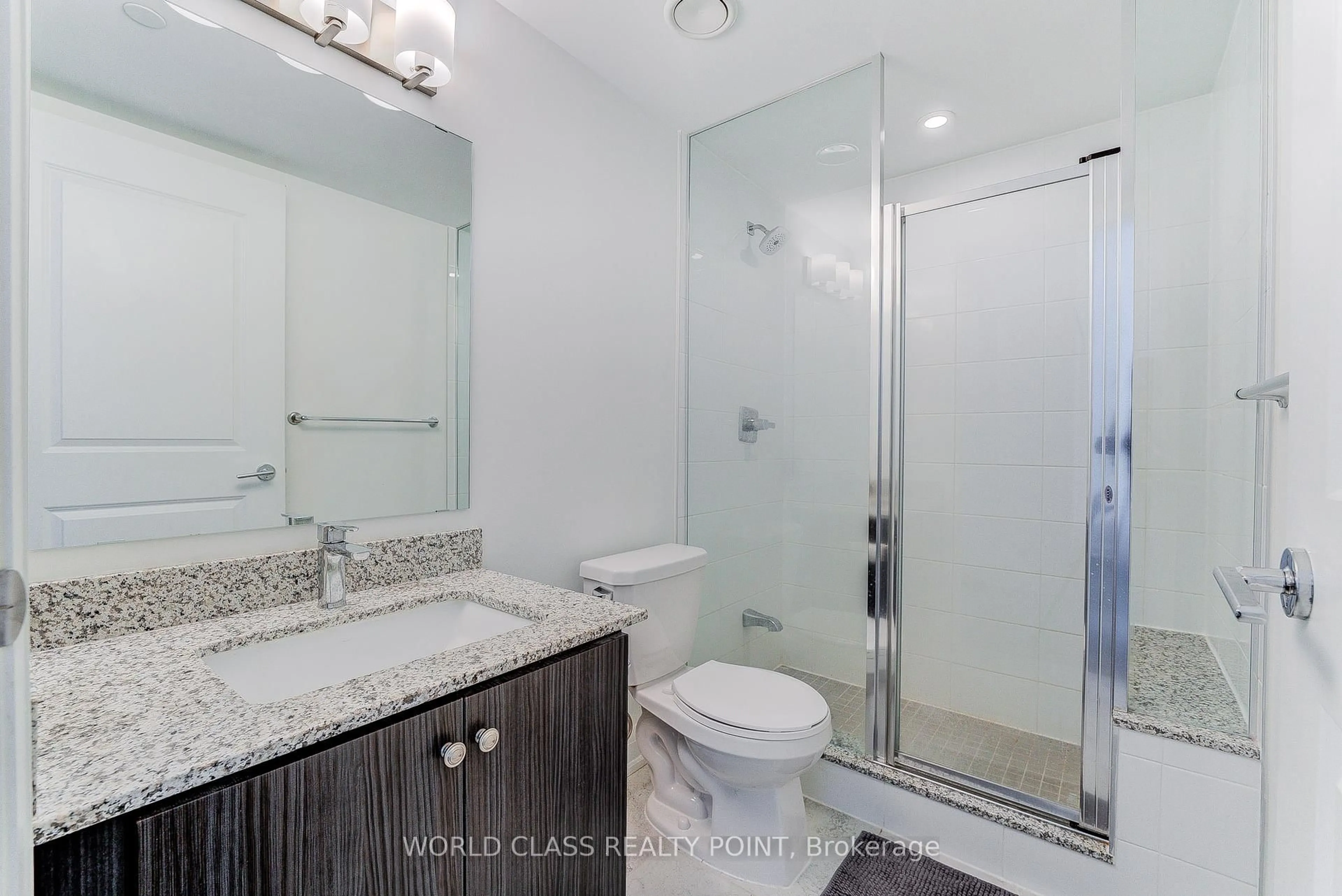 Standard bathroom, ceramic/tile floor for 1400 Kingston Rd #408, Toronto Ontario M1N 0C2