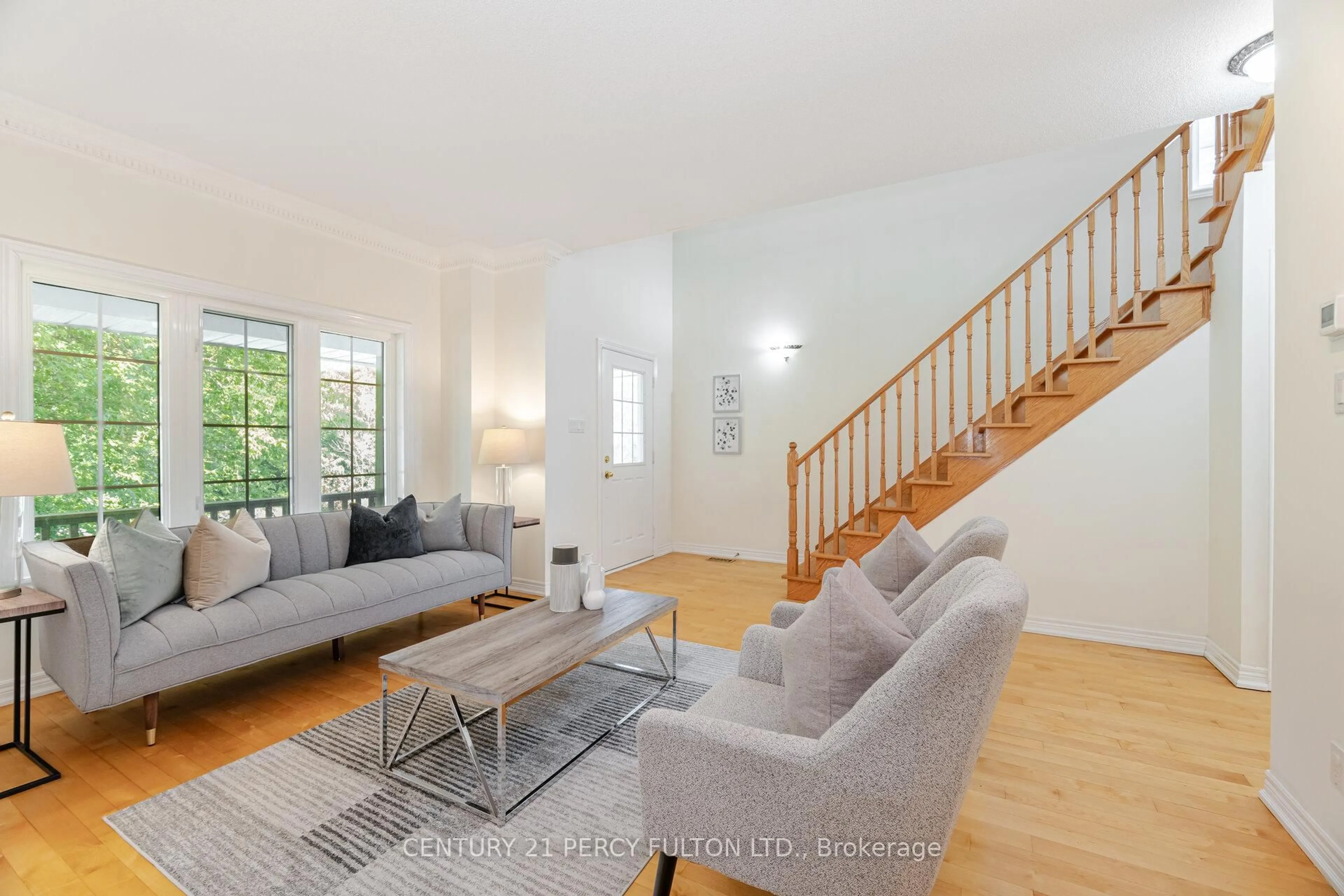Living room with furniture, unknown for 1104 Shoal Point Rd, Ajax Ontario L1S 1E2