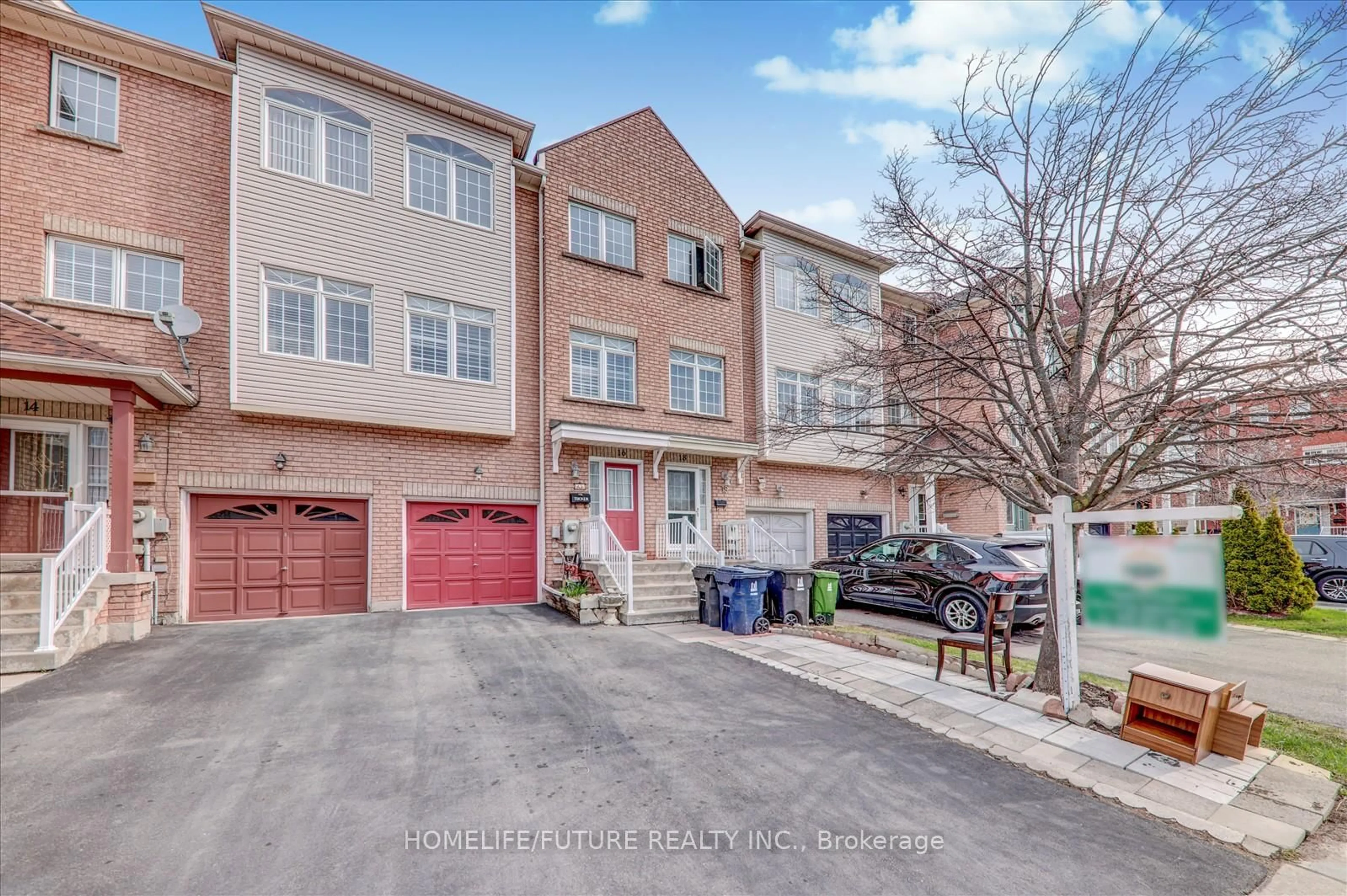 A pic from outside/outdoor area/front of a property/back of a property/a pic from drone, street for 16 Tucker St, Toronto Ontario M4B 3P1
