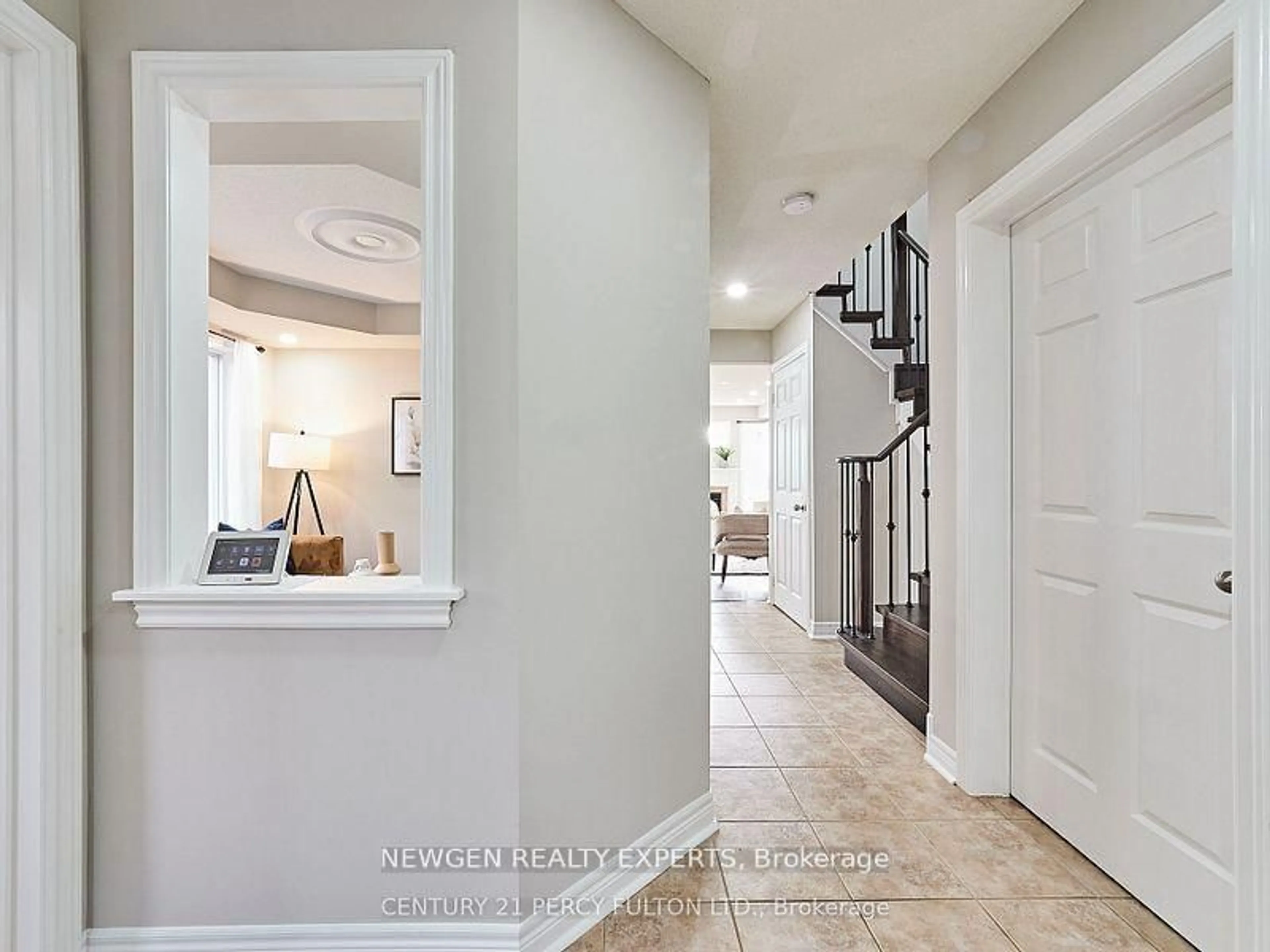 Indoor entryway for 140 Atherton Ave, Ajax Ontario L1T 0L2