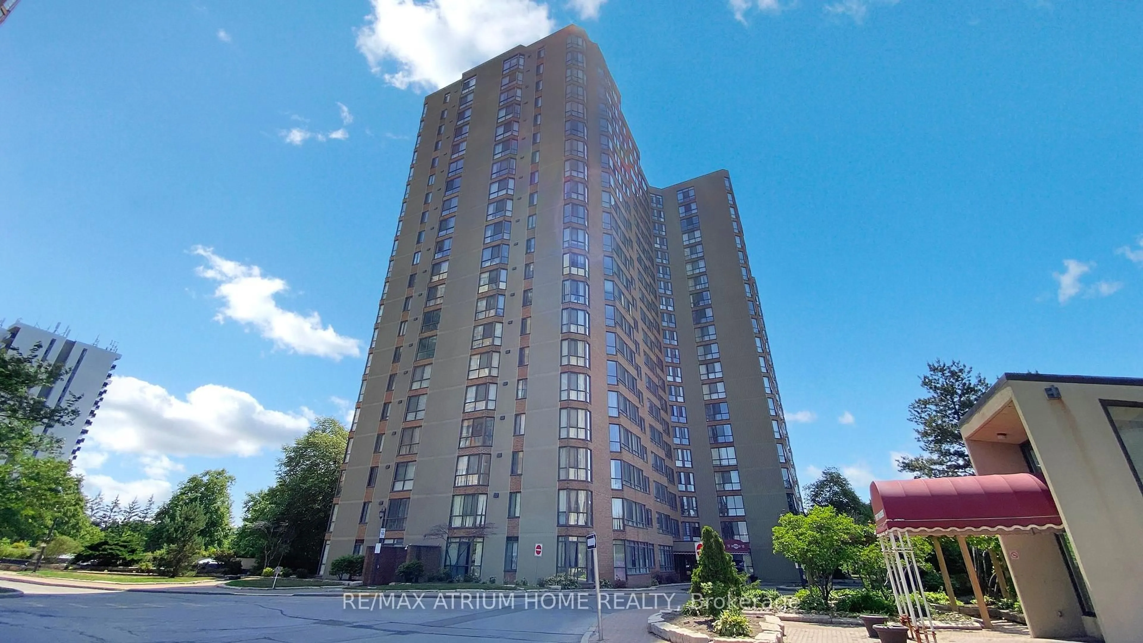 A pic from outside/outdoor area/front of a property/back of a property/a pic from drone, building for 55 Bamburgh Circ #713, Toronto Ontario M1W 3V4