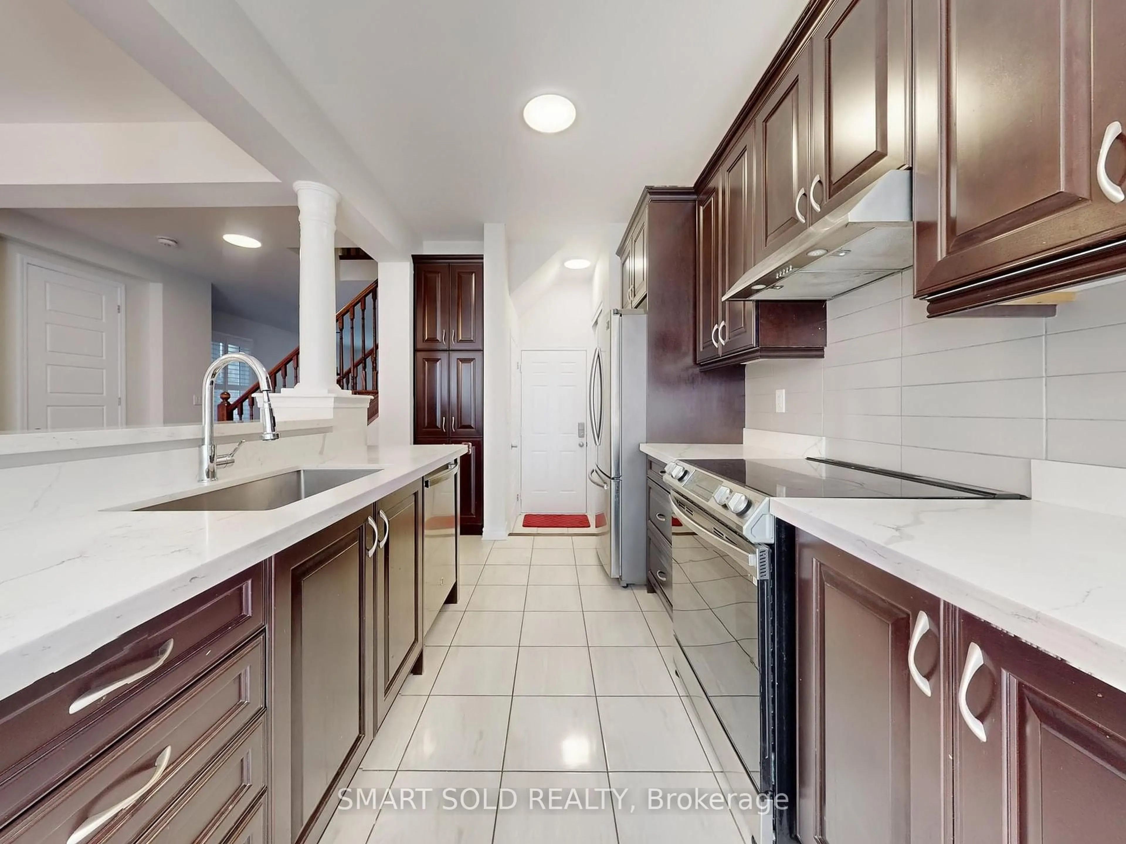 Unknown for 1044 Cameo St, Pickering Ontario L1X 0G3