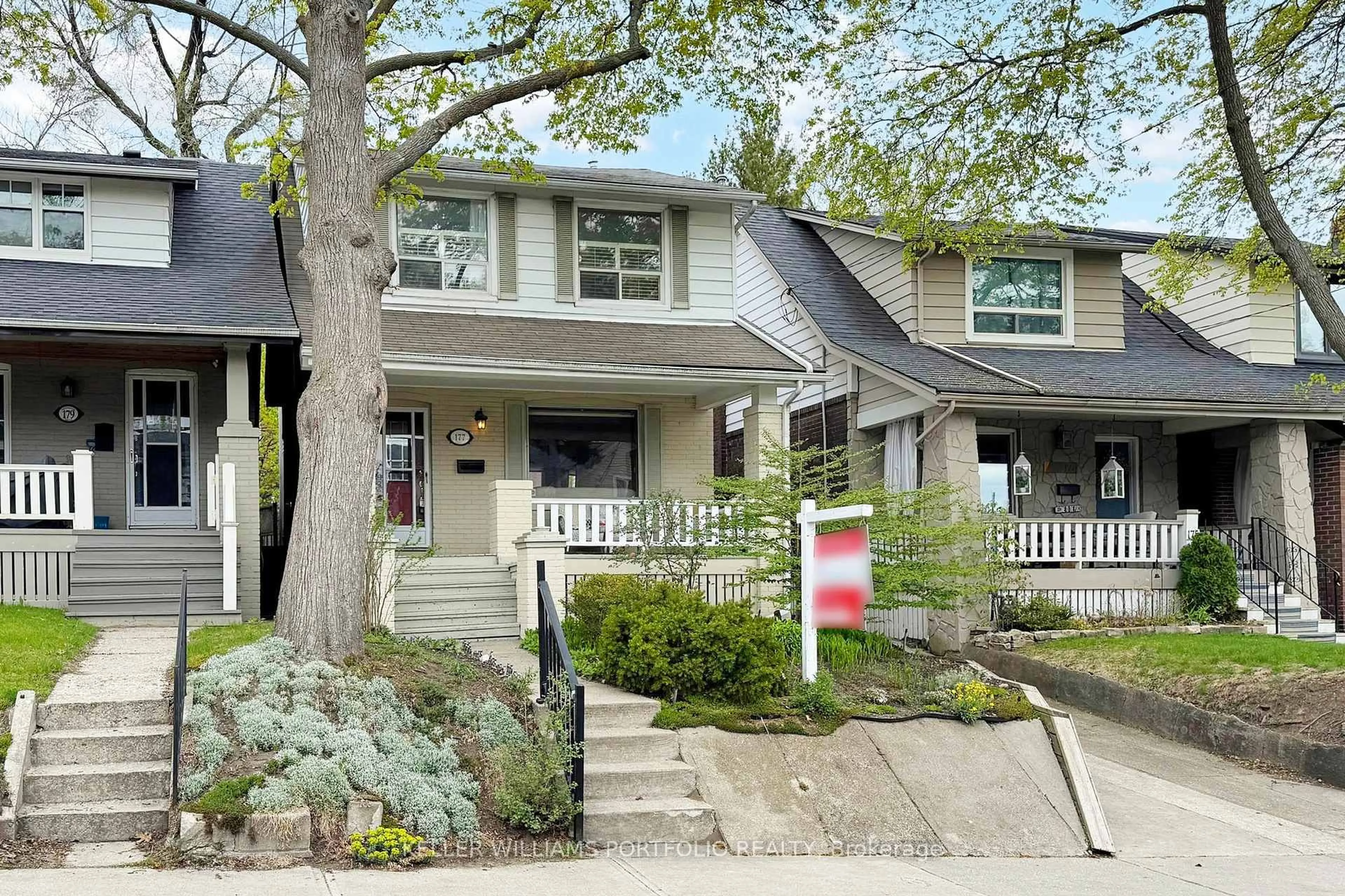 Home with vinyl exterior material, street for 177 Brookside Dr, Toronto Ontario M4E 2M5