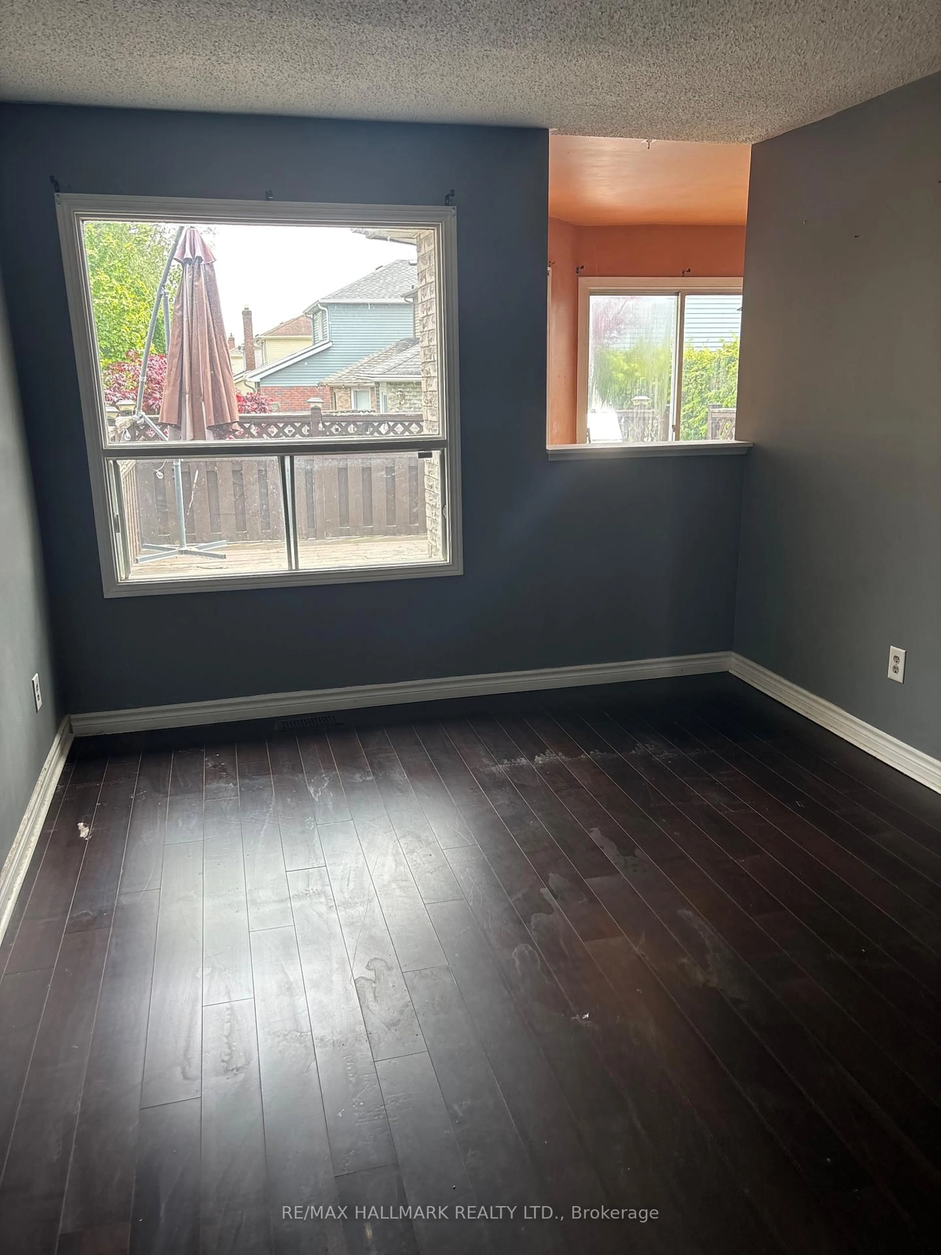 A pic of a room for 200 Adele Cres, Oshawa Ontario L1J 7W5