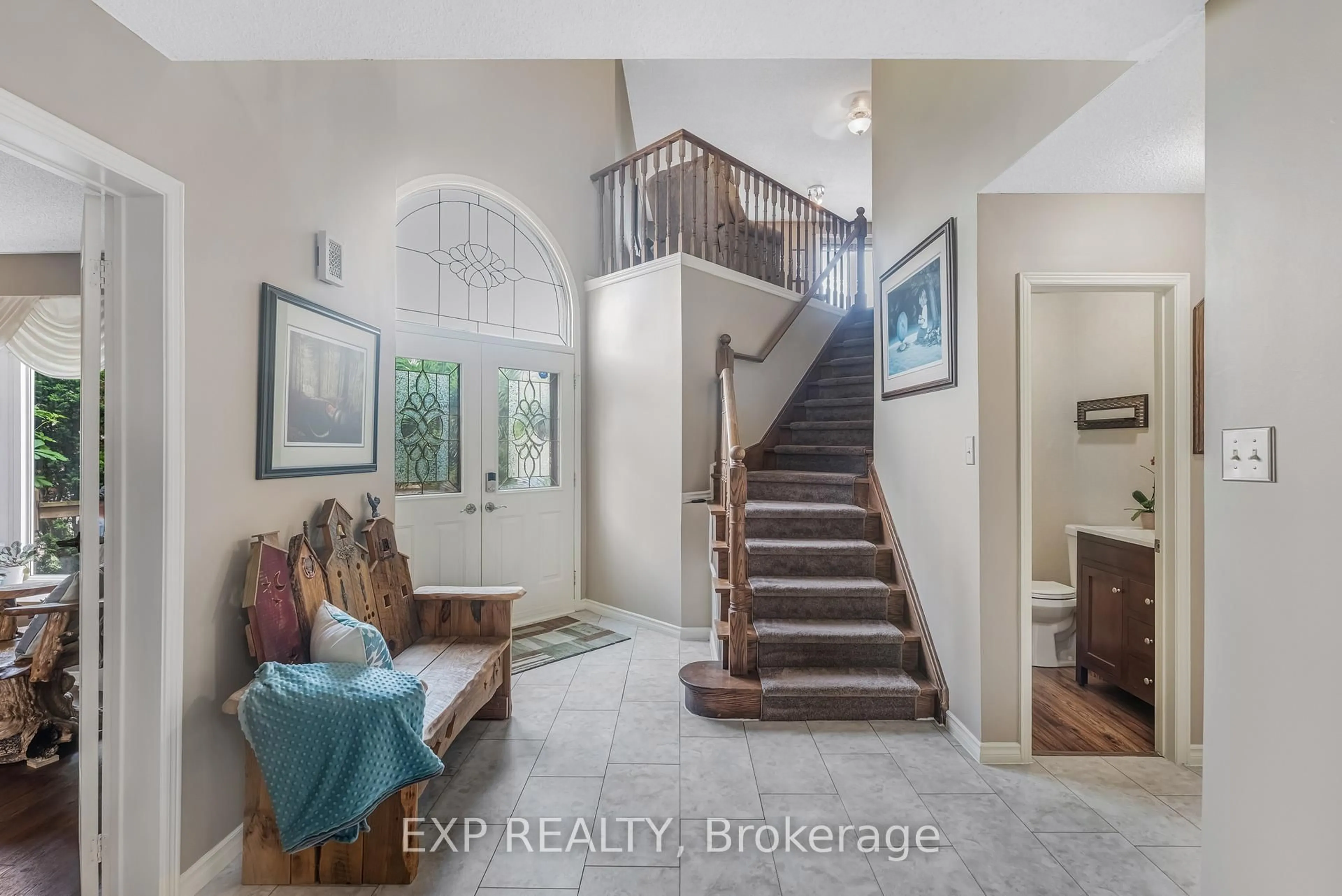 Indoor entryway for 1064 Maury Cres, Pickering Ontario L1X 1R2