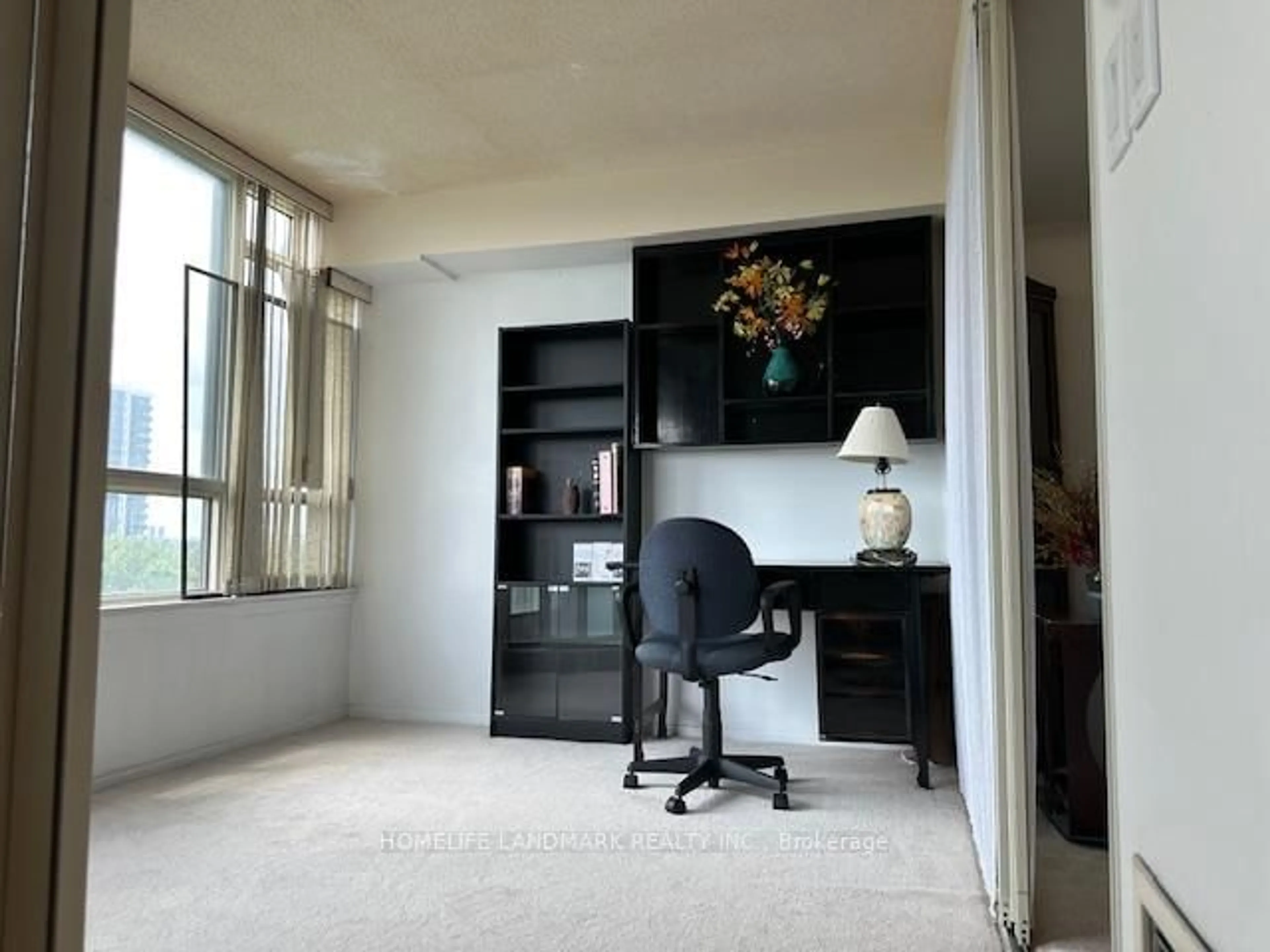A pic of a room for 225 Bamburgh Circ #711, Toronto Ontario M1W 3X9