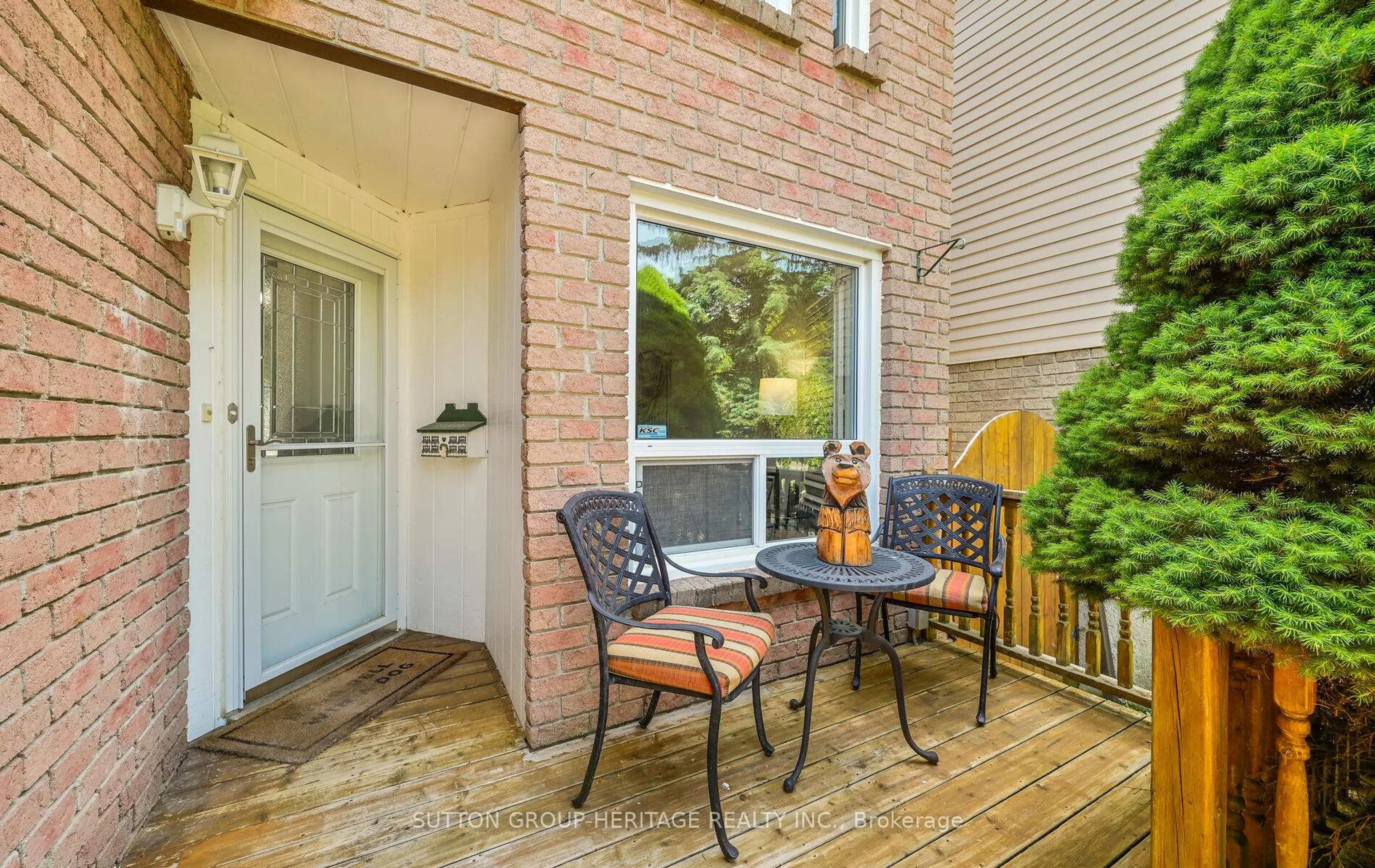 Patio, street for 58 Goldring Dr, Whitby Ontario L1P 1C1